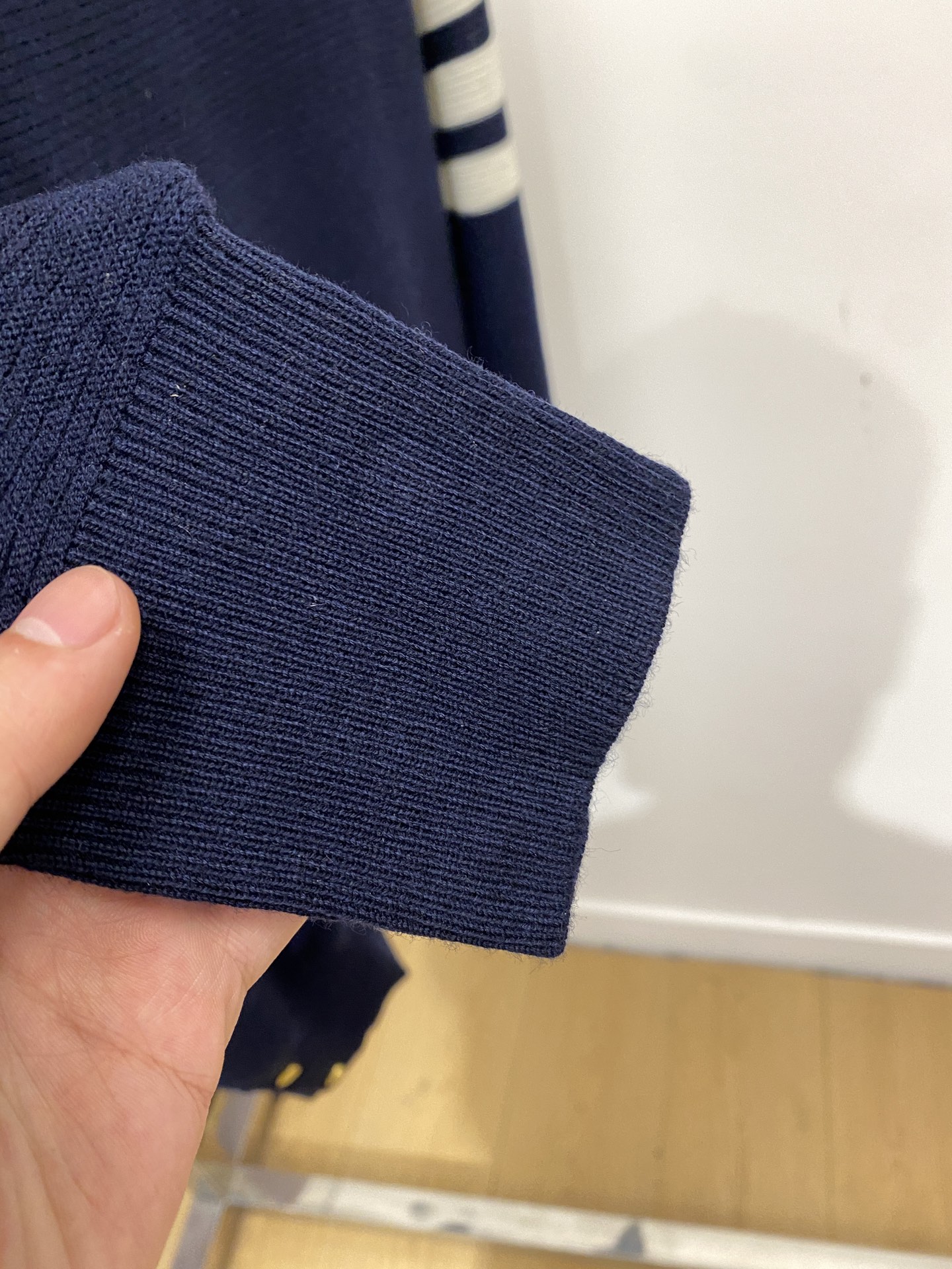 TB、2025新品羊毛衣衣 具有手感细腻柔软，可直接与肌肤接触，让暖心的纱线变化出细腻的质感，顶级工艺极