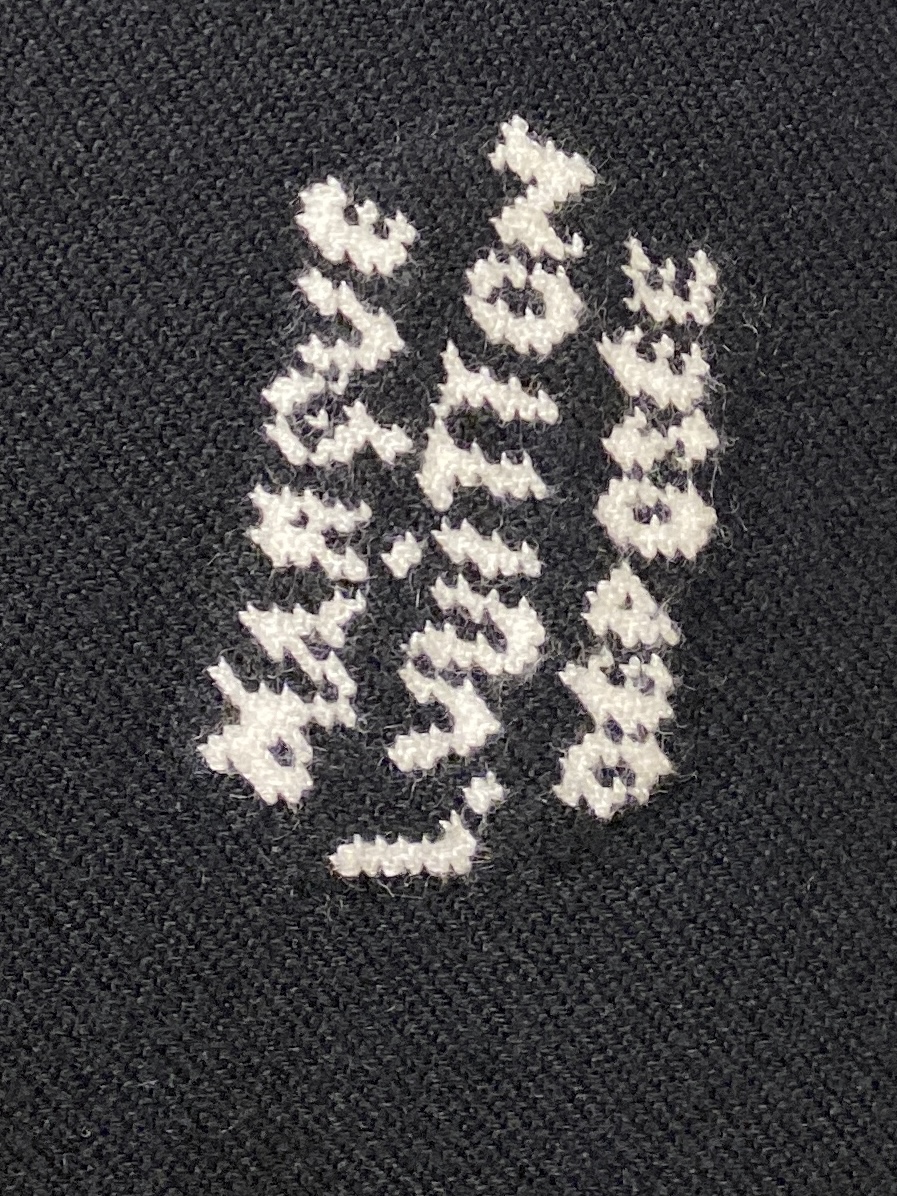 路易威登、2025新品羊毛衣 具有手感细腻柔软，可直接与肌肤接触，让暖心的纱线变化出细腻的质感，顶级工艺