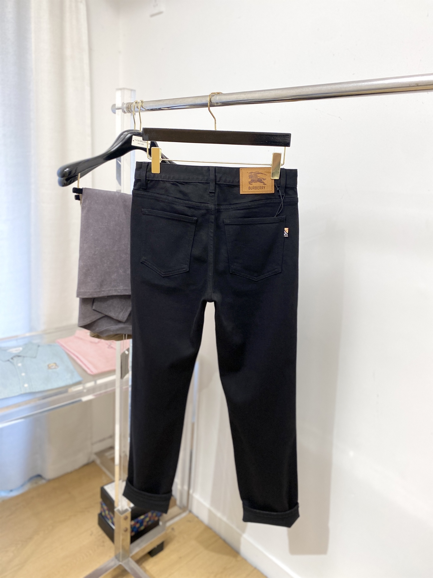 巴宝莉、2025最新品，专柜同步有售，原单狠货，水洗休闲牛仔裤，进口原版水洗弹力面料，舒适有弹性，原版五