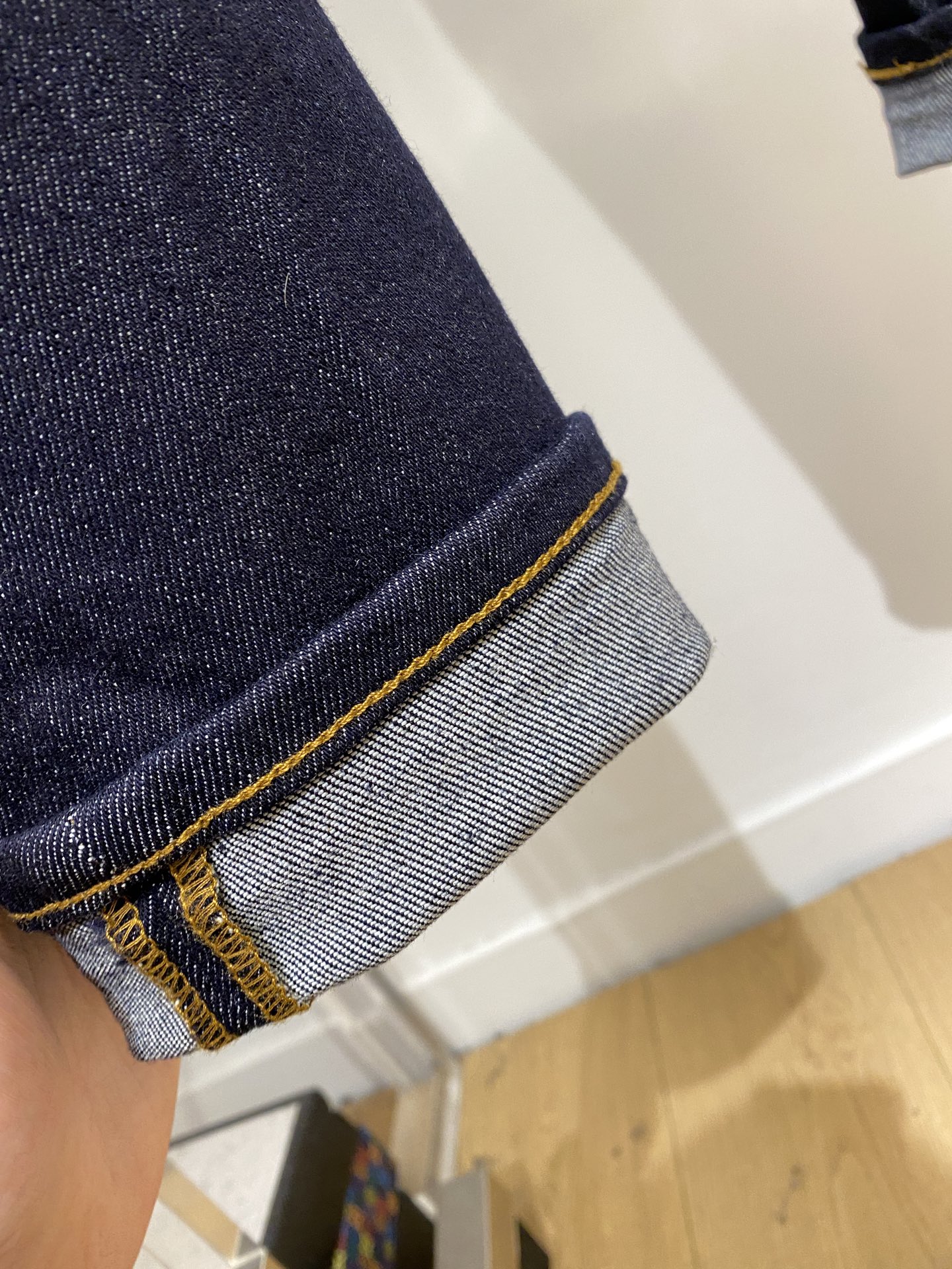 普拉达、2025最新品，专柜同步有售，原单狠货，水洗休闲牛仔裤，进口原版水洗弹力面料，舒适有弹性，原版五