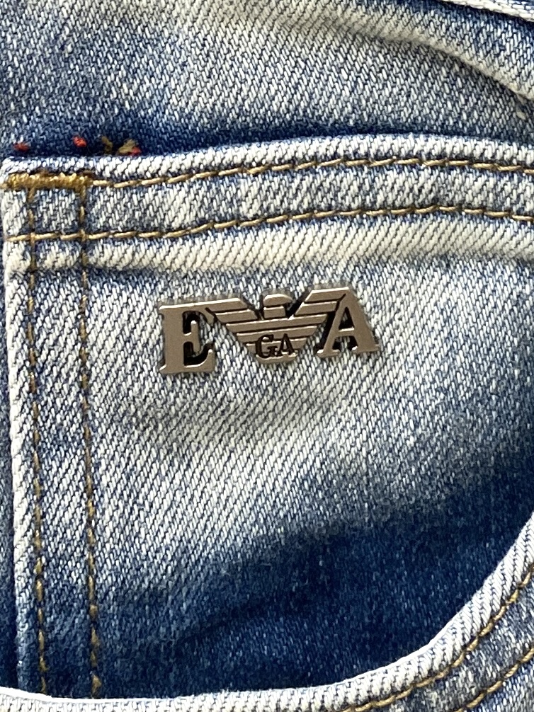 阿玛尼、2025最新品，专柜同步有售，原单狠货，水洗休闲牛仔裤，进口原版水洗弹力面料，舒适有弹性，原版五