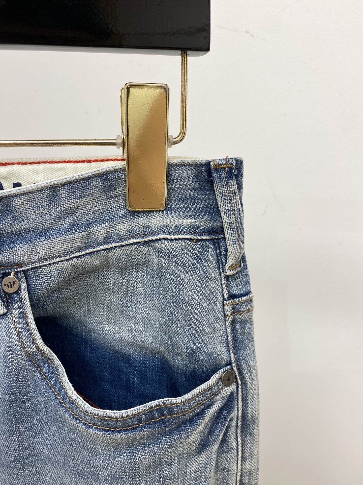 阿玛尼、2025最新品，专柜同步有售，原单狠货，水洗休闲牛仔裤，进口原版水洗弹力面料，舒适有弹性，原版五