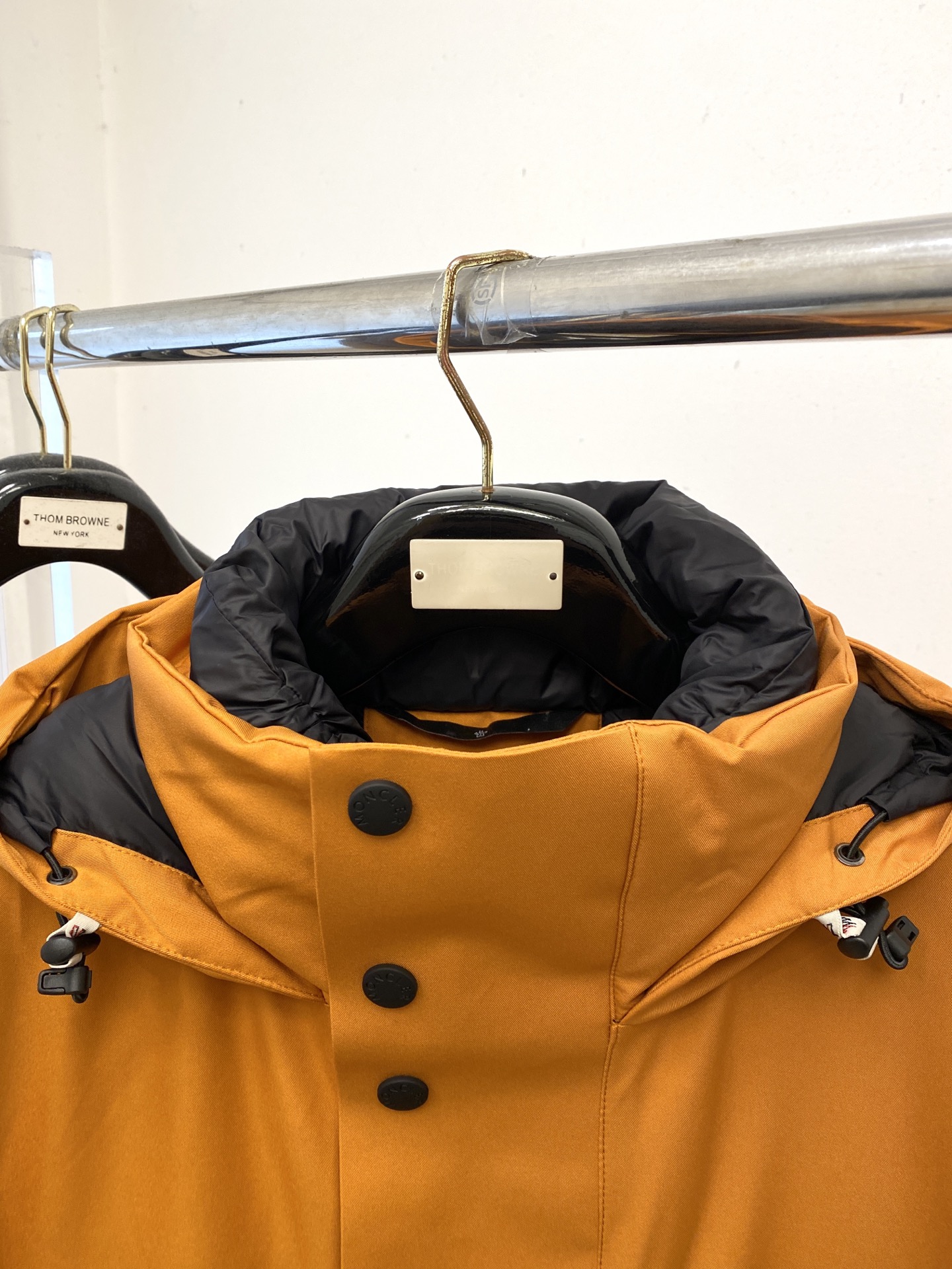 蒙口、2025最新款男士轻薄羽绒夹克、面料柔软舒适 ．上身版型超赞 ．拉链．辅料都是客供 、进口面料，轻