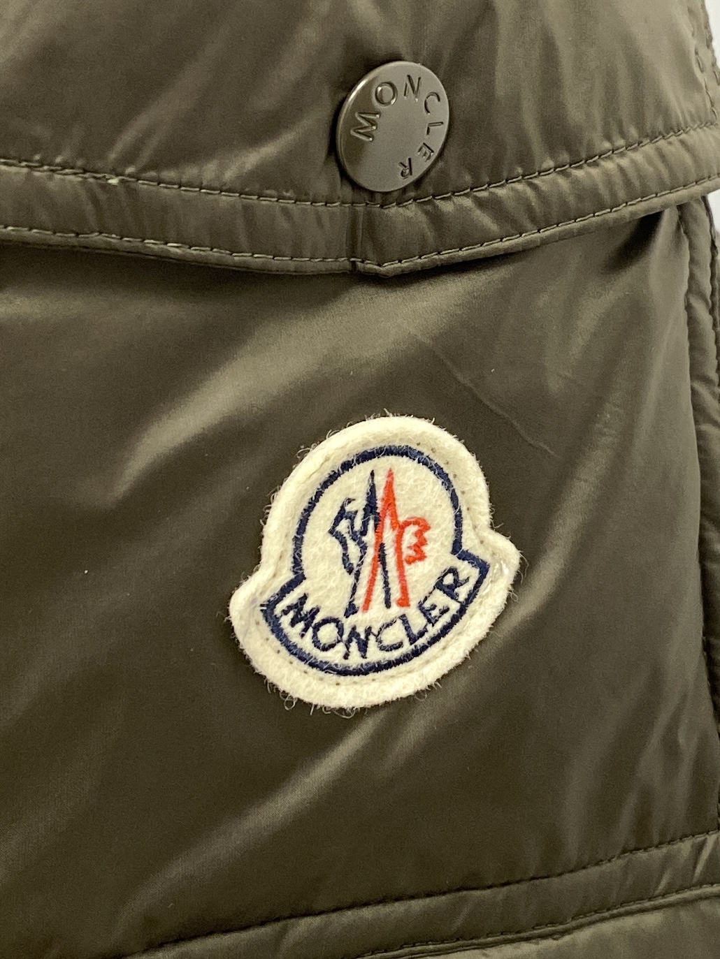 蒙口、2025最新款男士轻薄羽绒服、面料柔软舒适 ．上身版型超赞 ．拉链．辅料都是客供 、进口面料，轻便