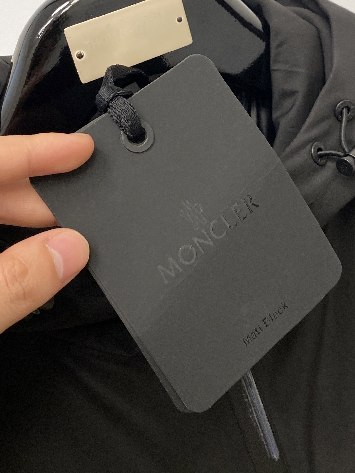 蒙口、2025最新款男士轻薄羽绒夹克、面料柔软舒适 ．上身版型超赞 ．拉链．辅料都是客供 、进口面料，轻