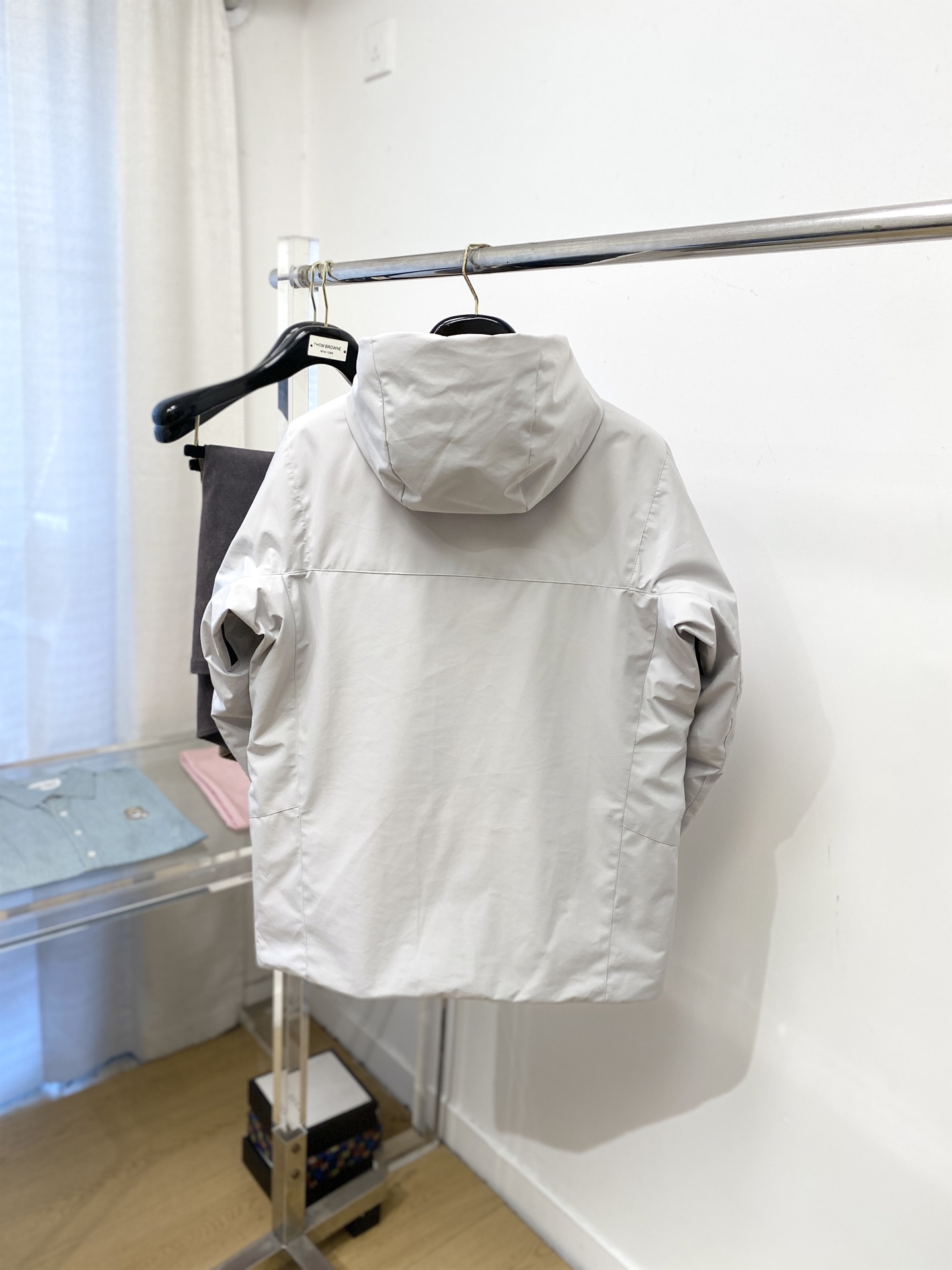 KAILAS 时尚潮牌、2025最新款男士轻薄羽绒夹克、面料柔软舒适 ．上身版型超赞 ．拉链．辅料都是客