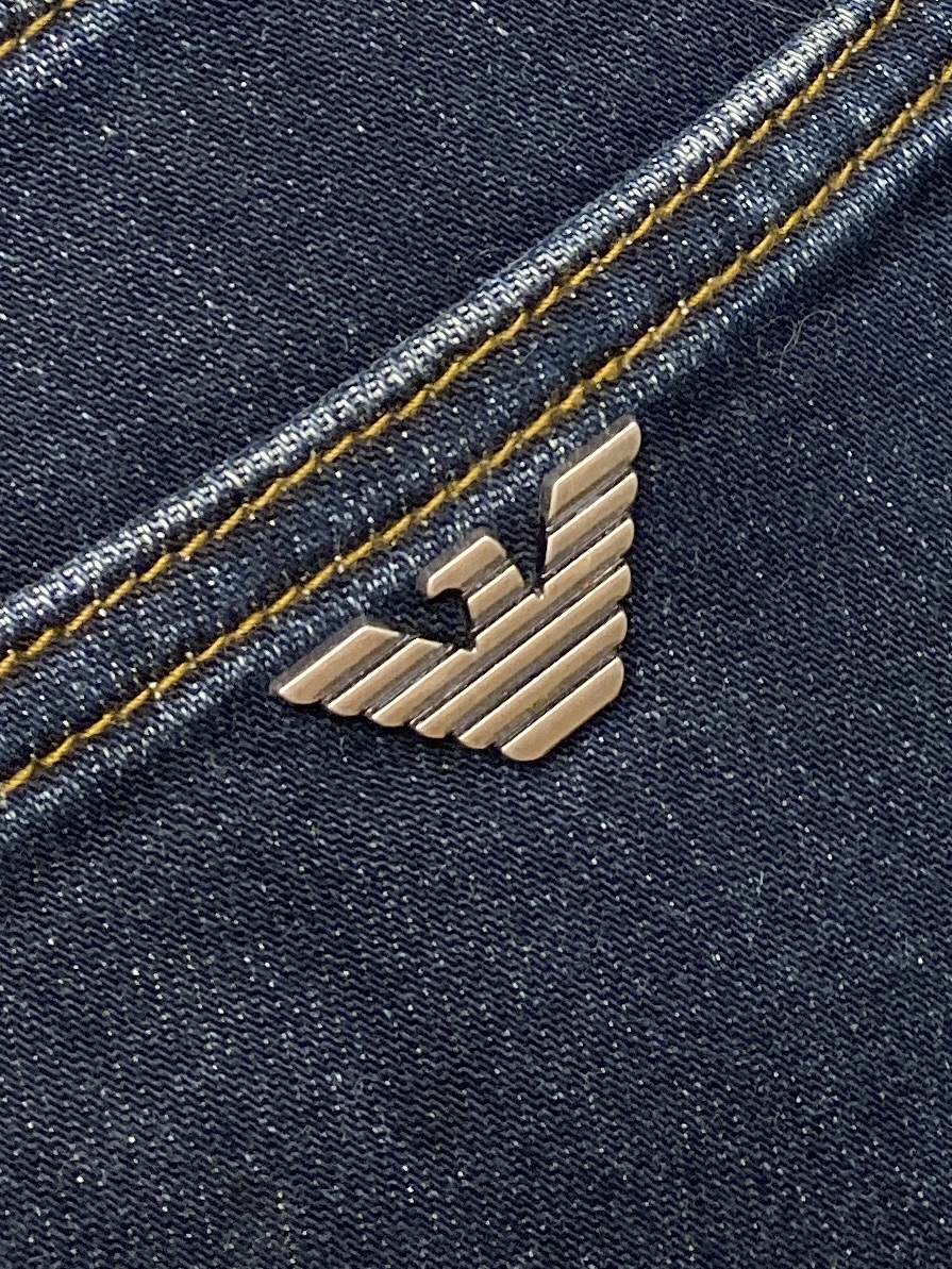 支持年后退换！ 阿玛尼、 2025最新品，专柜同步有售，原单狠货，水洗休闲牛仔裤，进口原版水洗弹力面料，