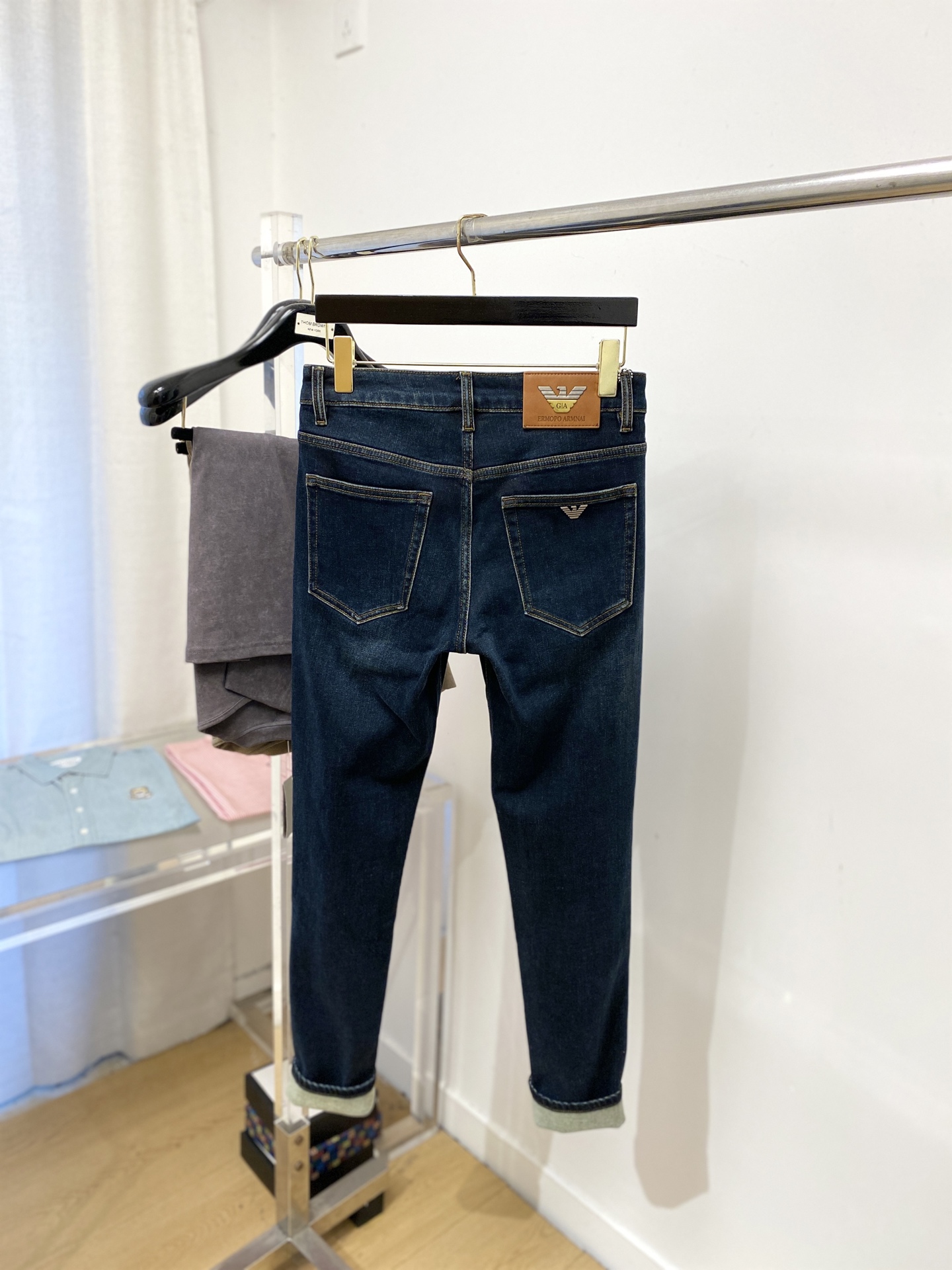 支持年后退换！ 阿玛尼、 2025最新品，专柜同步有售，原单狠货，水洗休闲牛仔裤，进口原版水洗弹力面料，