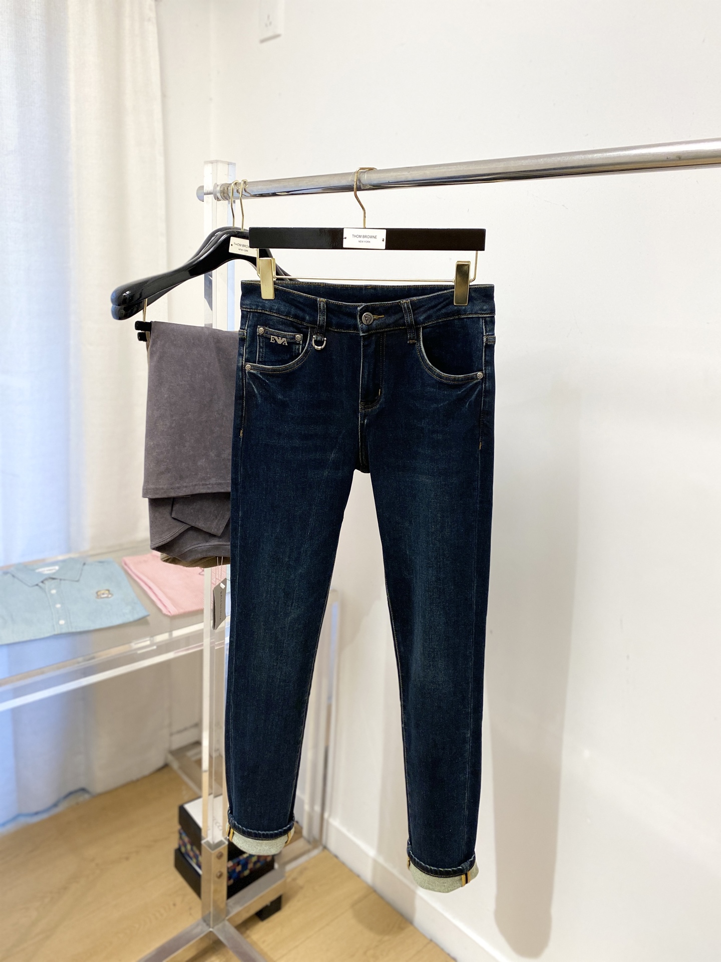 支持年后退换！ 阿玛尼、 2025最新品，专柜同步有售，原单狠货，水洗休闲牛仔裤，进口原版水洗弹力面料，