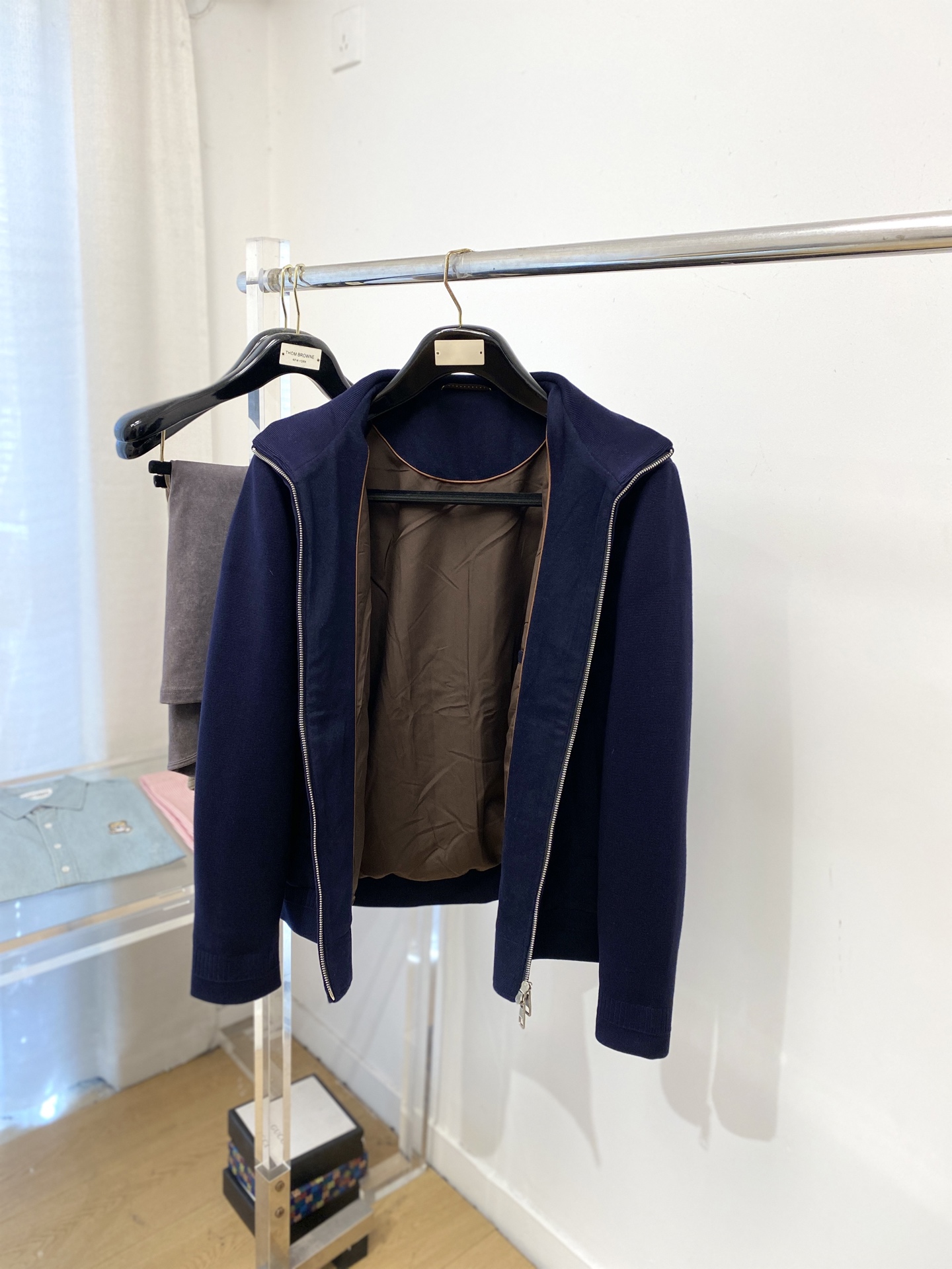 ￼ 杰尼亚、2025新品针织夹克外套，时尚帅气，简约百搭款，定制原版面料，不仅挺括，保持潮流的廓形，又穿