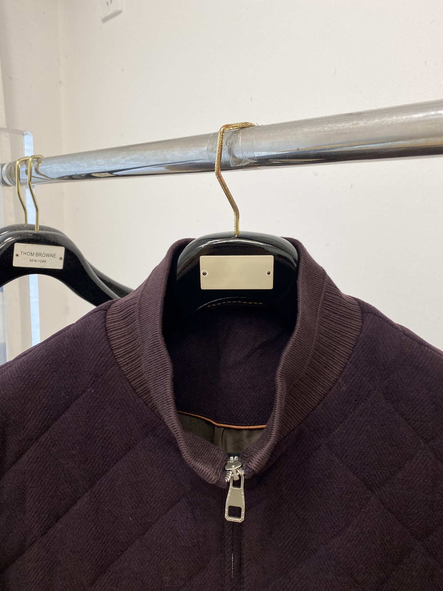 ￼ 杰尼亚、2025新品针织夹克外套，时尚帅气，简约百搭款，定制原版面料，不仅挺括，保持潮流的廓形，又穿