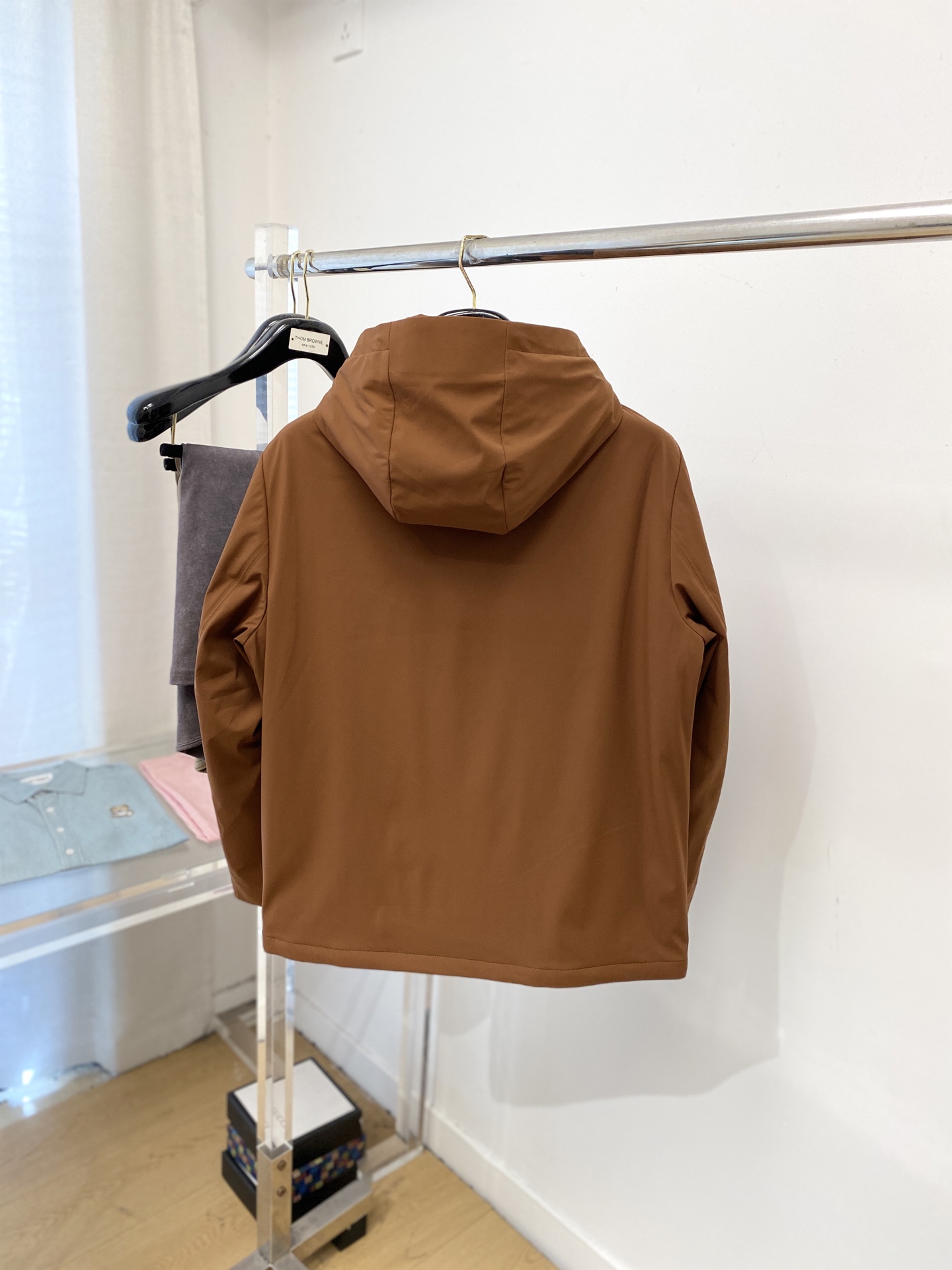 ￼杰尼亚、2025最新款男士轻薄羽绒夹克、面料柔软舒适 ．上身版型超赞 ．拉链．辅料都是客供 、进口面料