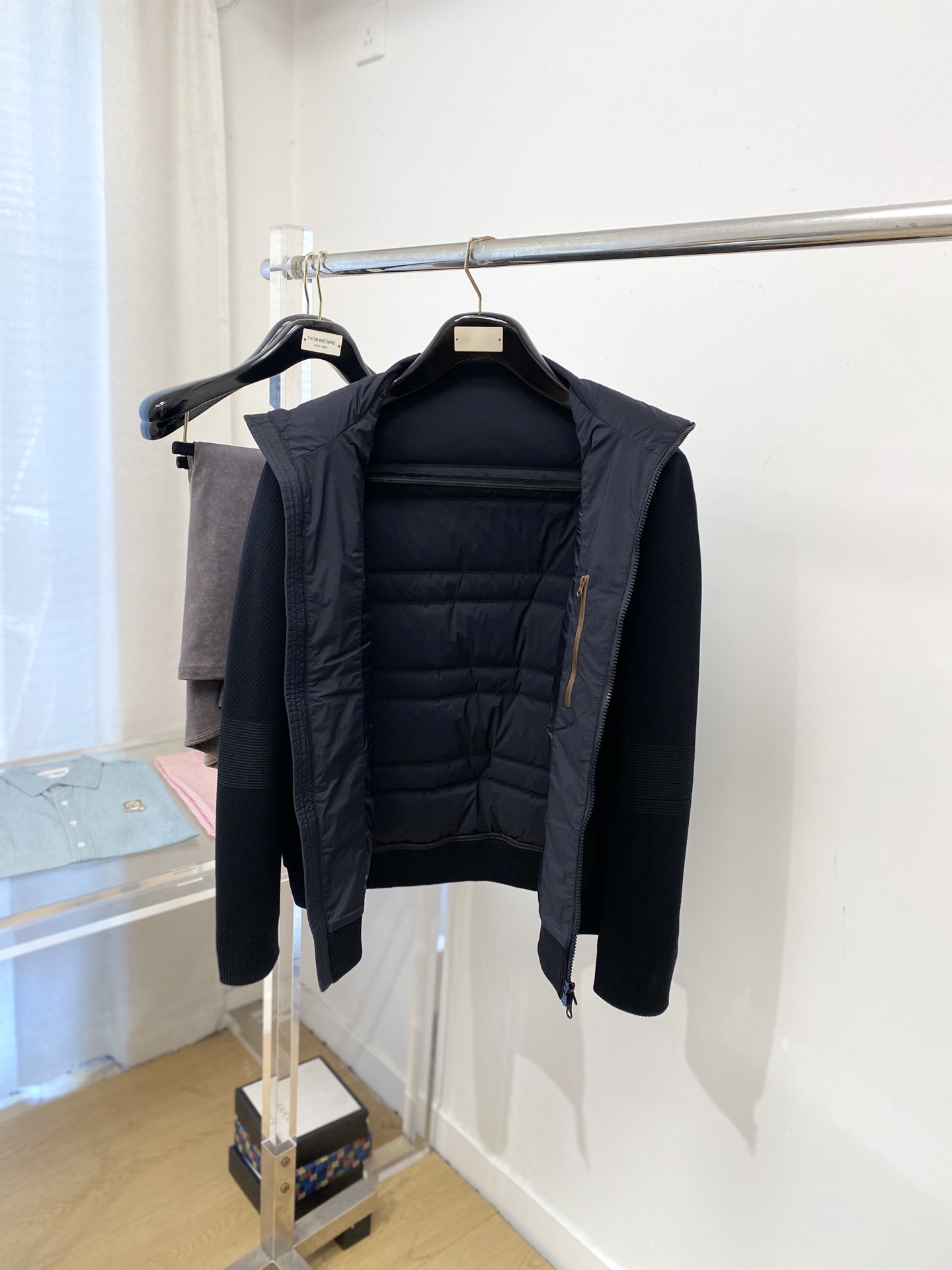 lP🆕、2025最新款男士轻薄针织羽绒、面料柔软舒适 ．上身版型超赞 ．拉链．辅料都是客供 、进口面料，