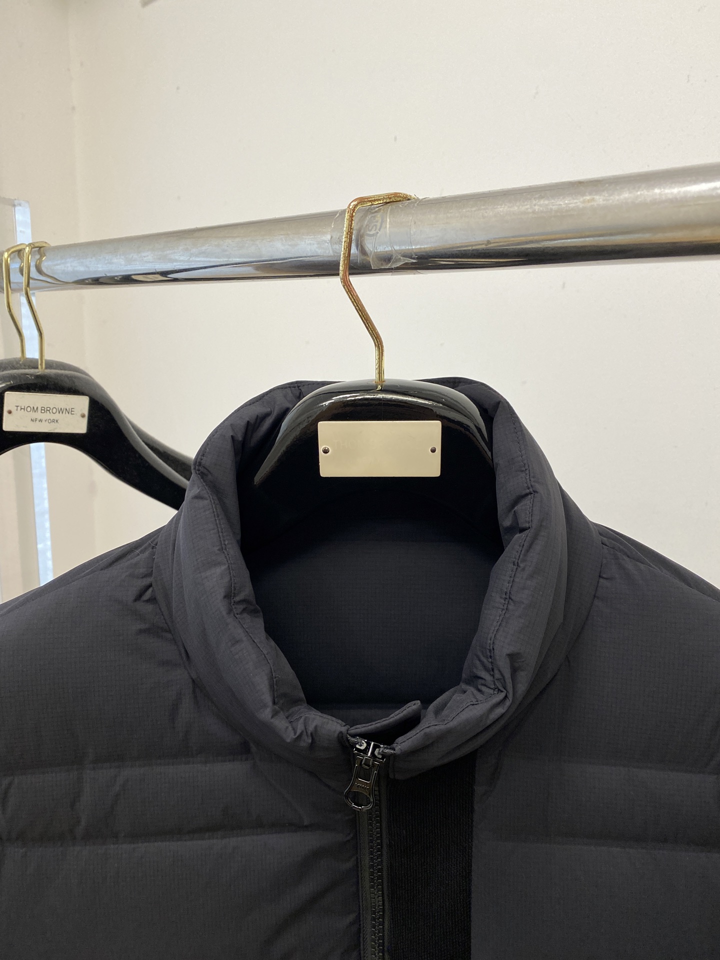 lP🆕、2025最新款男士轻薄针织羽绒、面料柔软舒适 ．上身版型超赞 ．拉链．辅料都是客供 、进口面料，