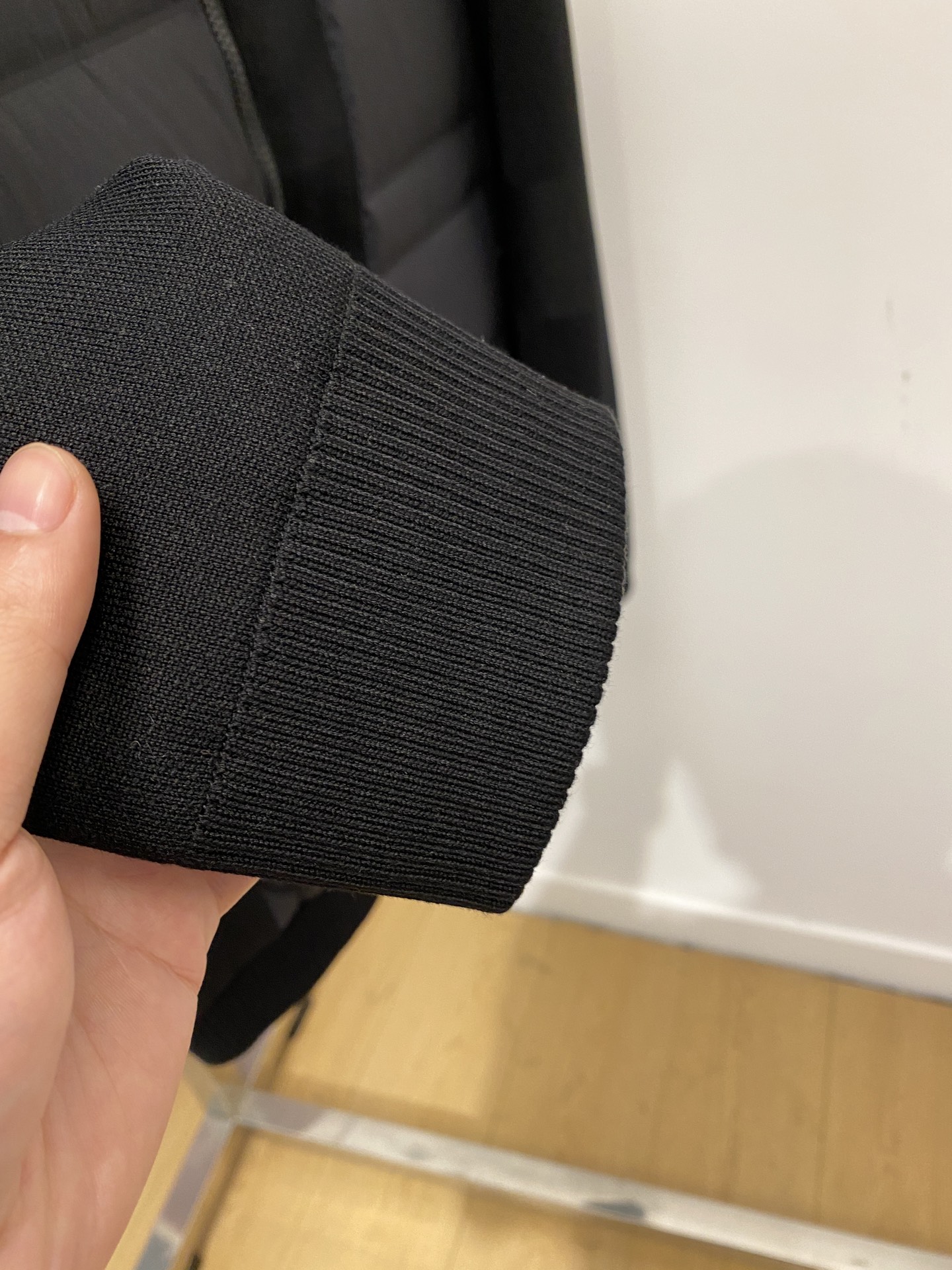 lP🆕、2025最新款男士轻薄针织羽绒、面料柔软舒适 ．上身版型超赞 ．拉链．辅料都是客供 、进口面料，