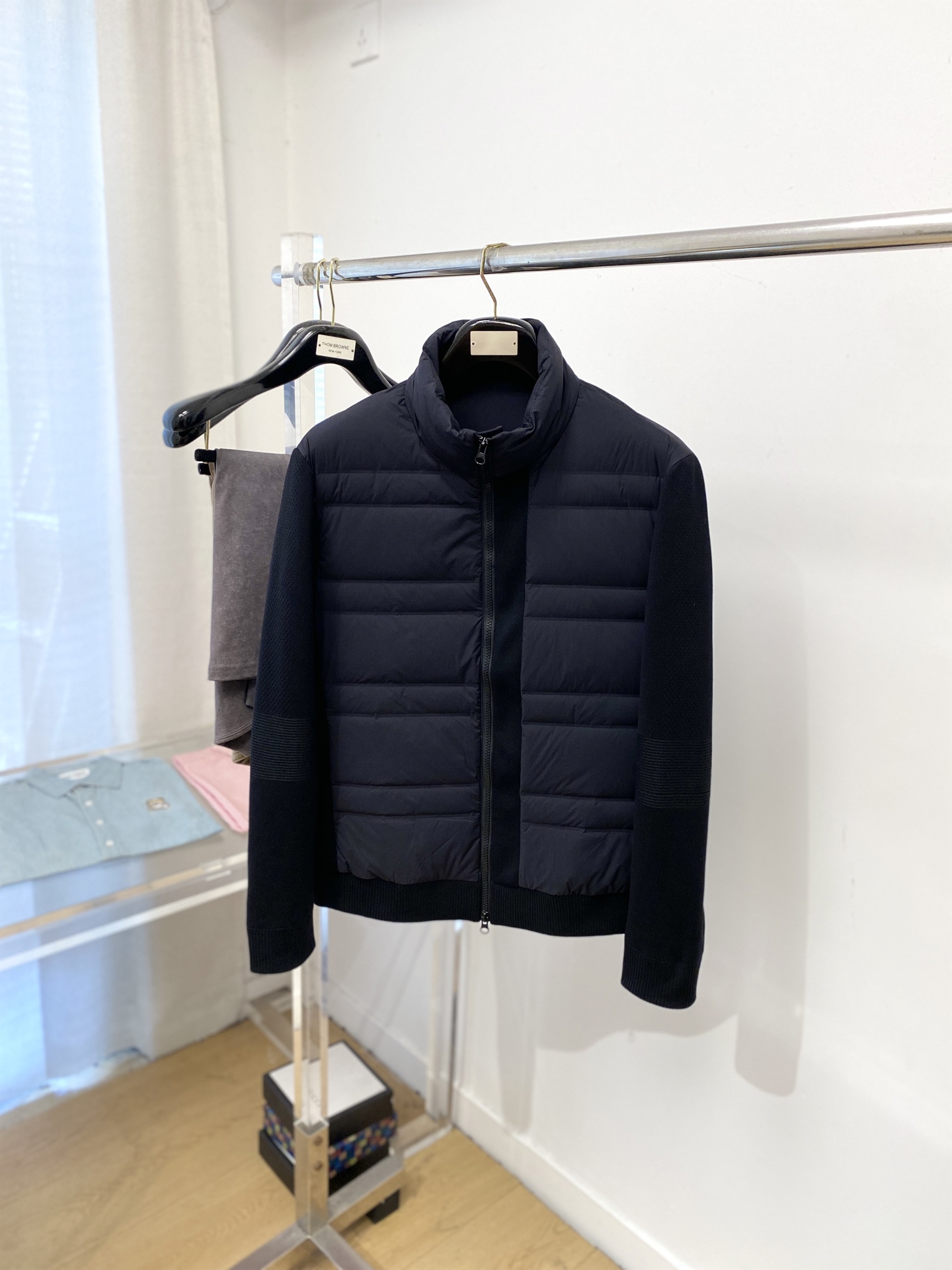 lP🆕、2025最新款男士轻薄针织羽绒、面料柔软舒适 ．上身版型超赞 ．拉链．辅料都是客供 、进口面料，