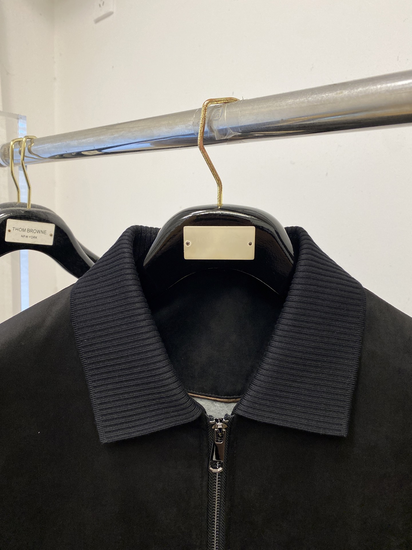 普拉达、2025新品针织夹克外套，时尚帅气，简约百搭款，原版五金辅料logo，定制原版面料，不仅挺括，保