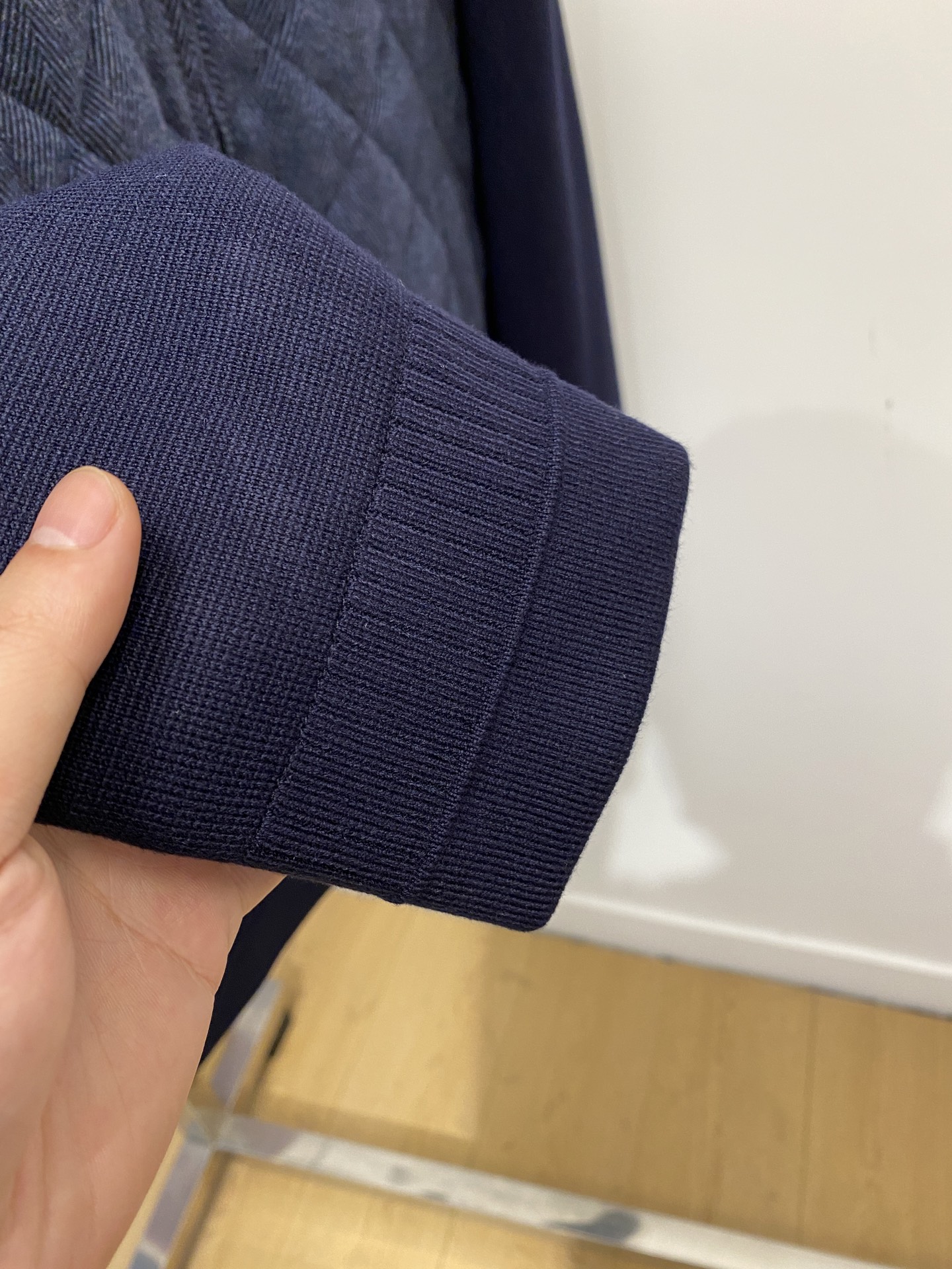 ￼ 杰尼亚、2025新品夹克外套，时尚帅气，简约百搭款，原版五金辅料logo，定制原版面料，不仅挺括，保