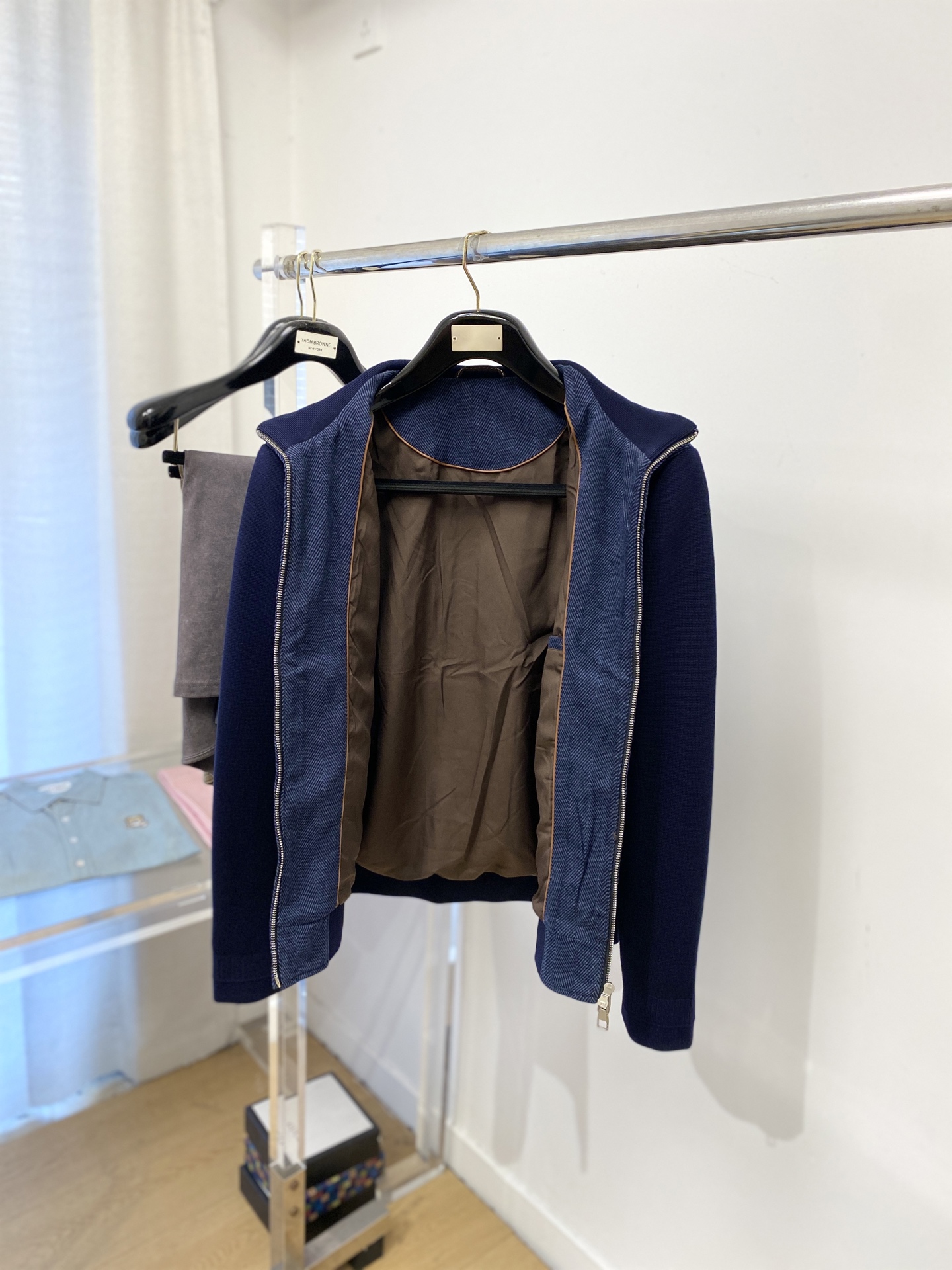 ￼ 杰尼亚、2025新品夹克外套，时尚帅气，简约百搭款，原版五金辅料logo，定制原版面料，不仅挺括，保