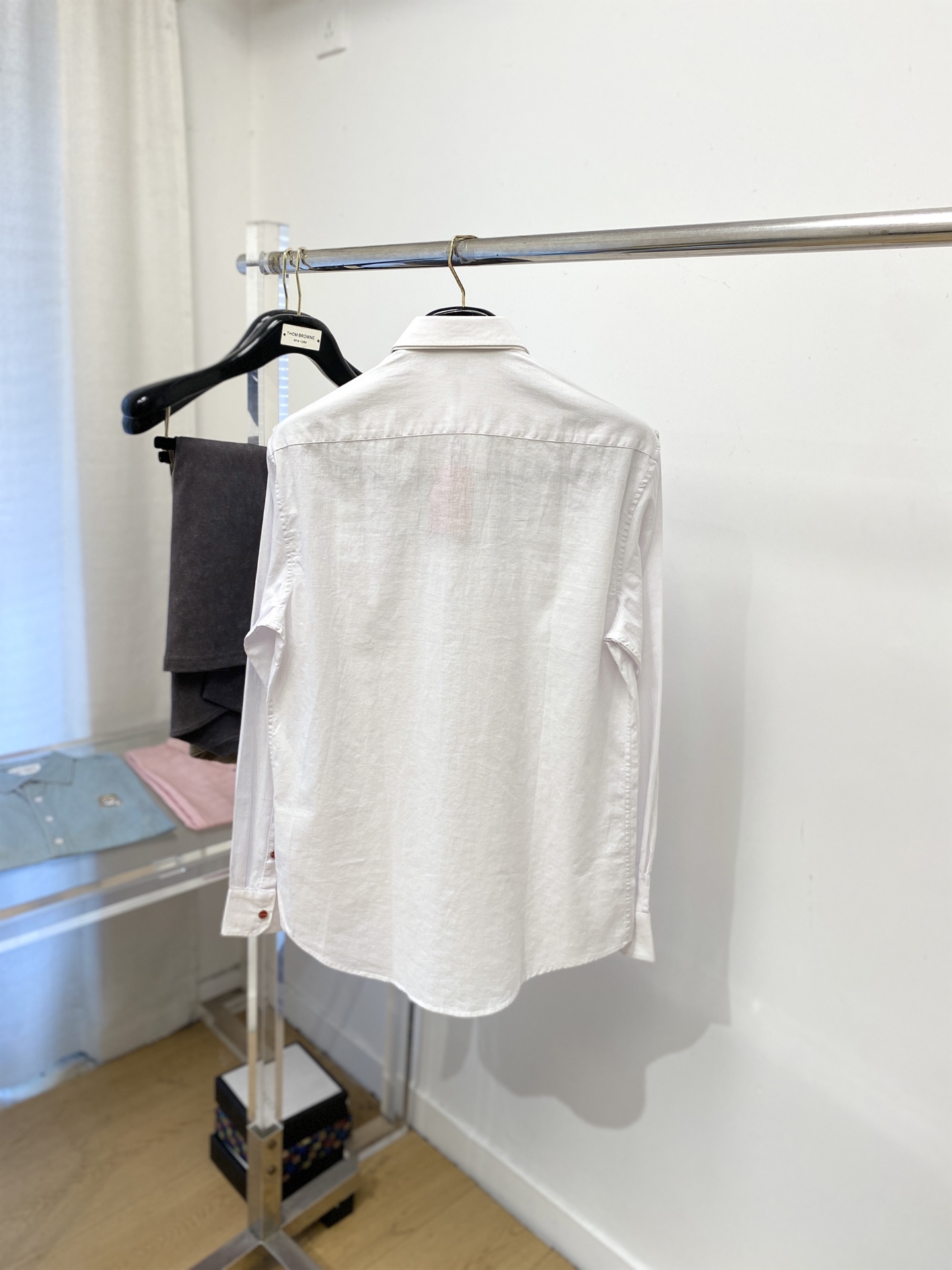 Kiton、2025新品衬衫，时尚帅气，简约百搭款，定制原版面料，不仅挺括，保持潮流的廓形，又穿着舒适，