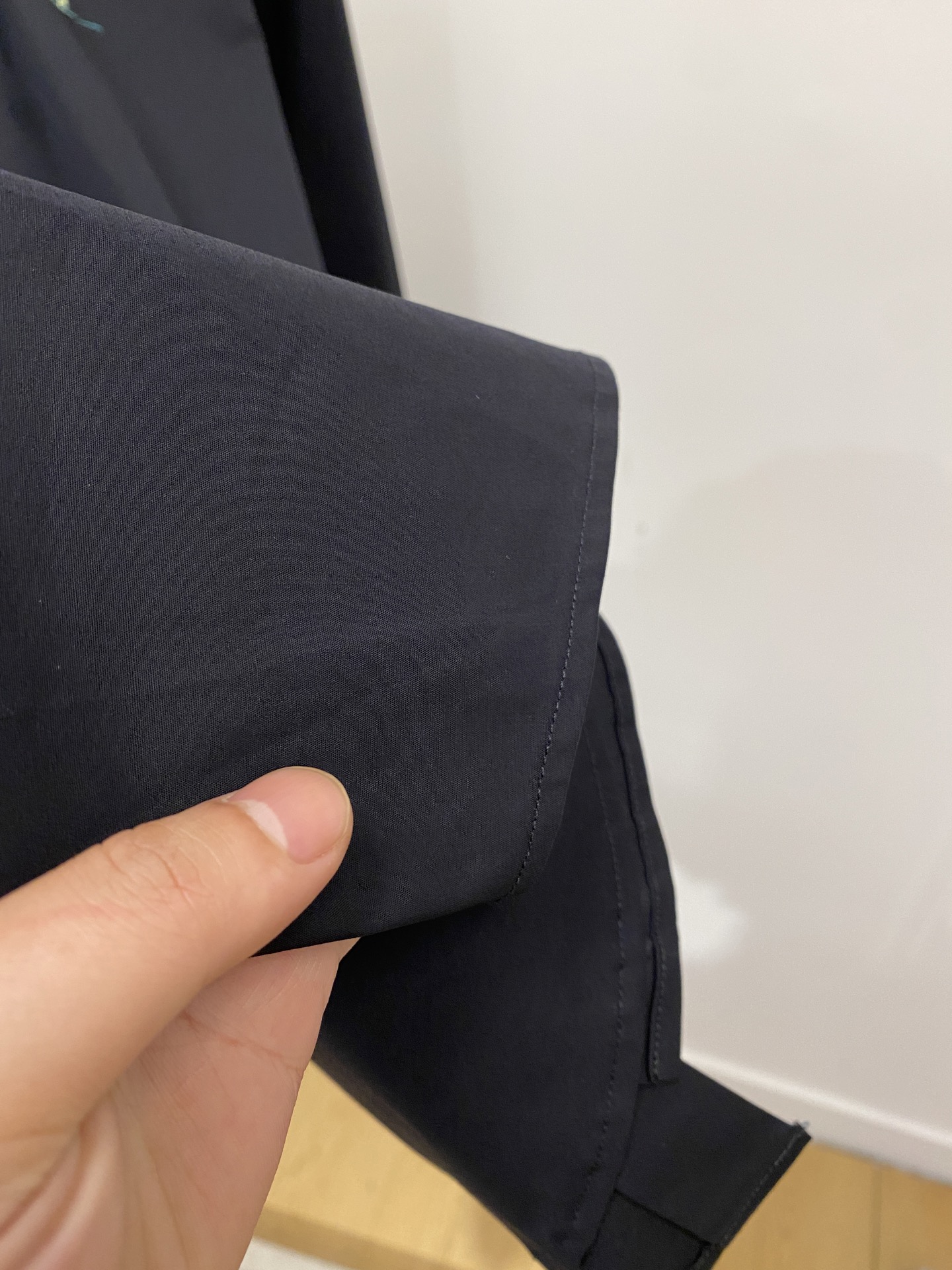 巴宝莉、2025新品衬衫，时尚帅气，简约百搭款，定制原版面料，不仅挺括，保持潮流的廓形，又穿着舒适，纱织