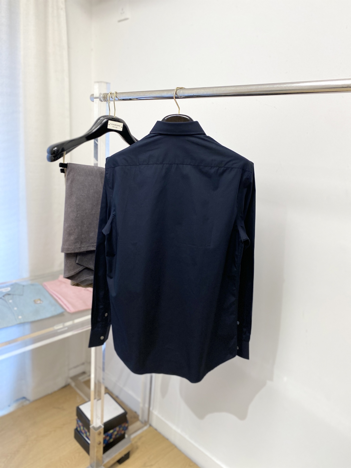 ￼ 巴宝莉、2025新品衬衫，时尚帅气，简约百搭款，定制原版面料，不仅挺括，保持潮流的廓形，又穿着舒适，