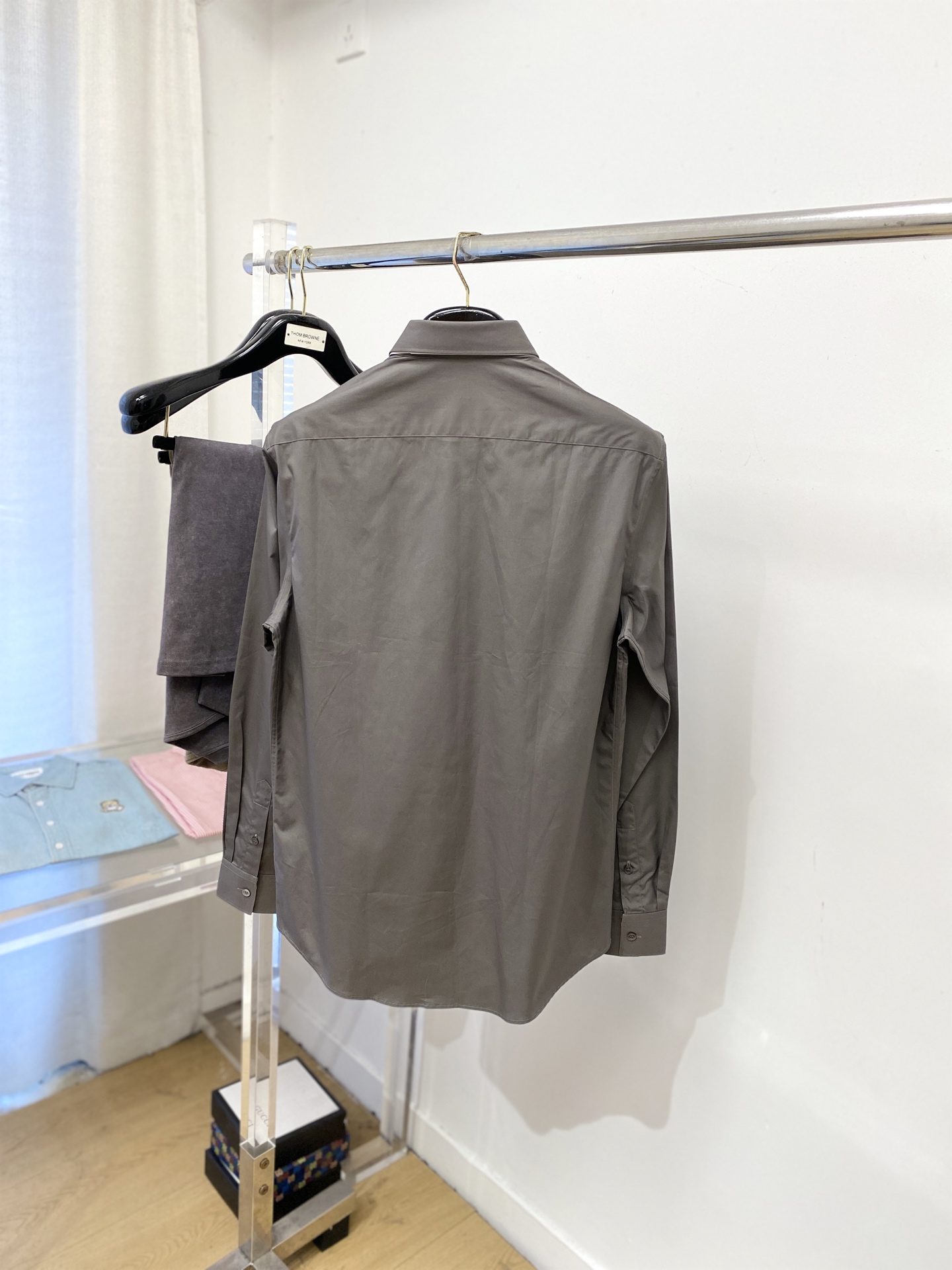 ￼ 巴宝莉、2025新品衬衫，时尚帅气，简约百搭款，定制原版面料，不仅挺括，保持潮流的廓形，又穿着舒适，