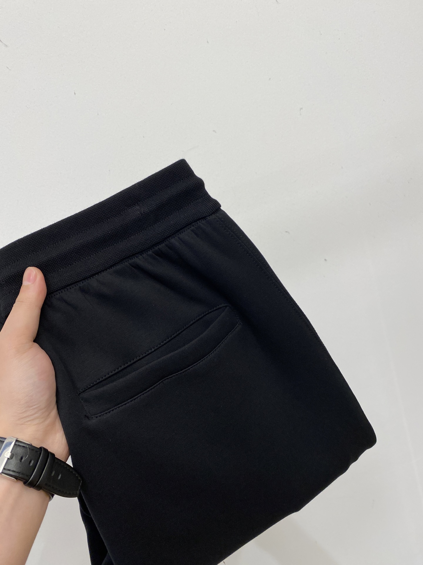 蒙口、2025爆款休闲裤 高弹显瘦必爆简约百搭爆款，做工精细，每一针都看得到用心，超多明星网红最爱 拉长