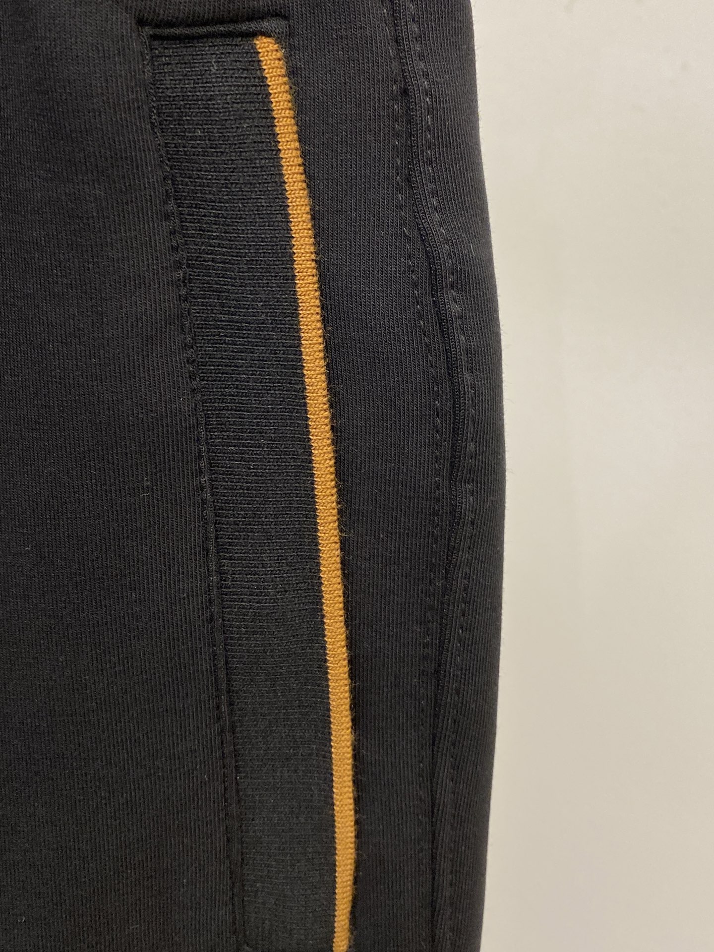 杰尼亚、2025爆款休闲裤 高弹显瘦必爆简约百搭爆款，做工精细，每一针都看得到用心，超多明星网红最爱 拉