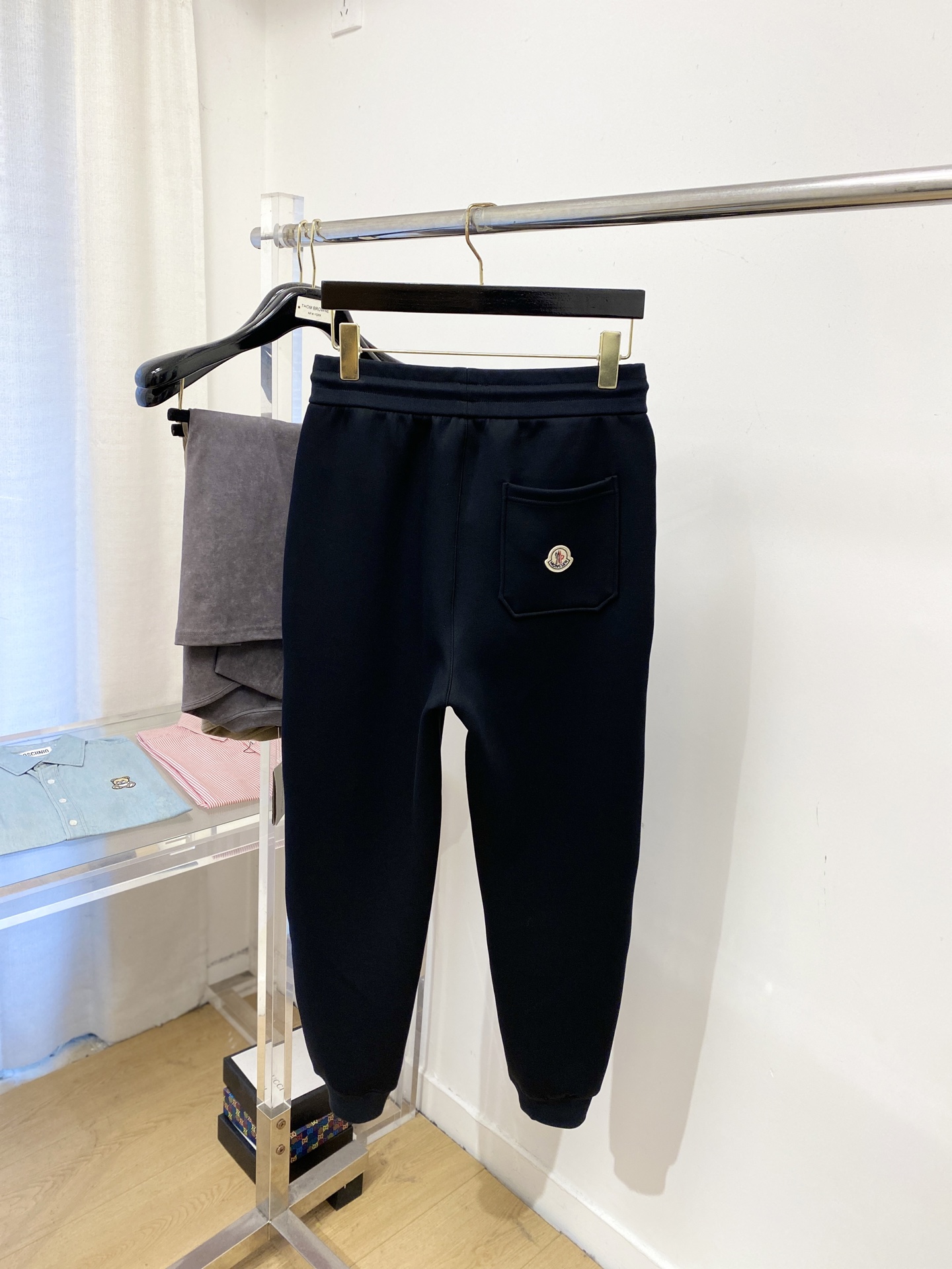 蒙口、2025爆款休闲裤 高弹显瘦必爆简约百搭爆款，做工精细，每一针都看得到用心，超多明星网红最爱 拉长