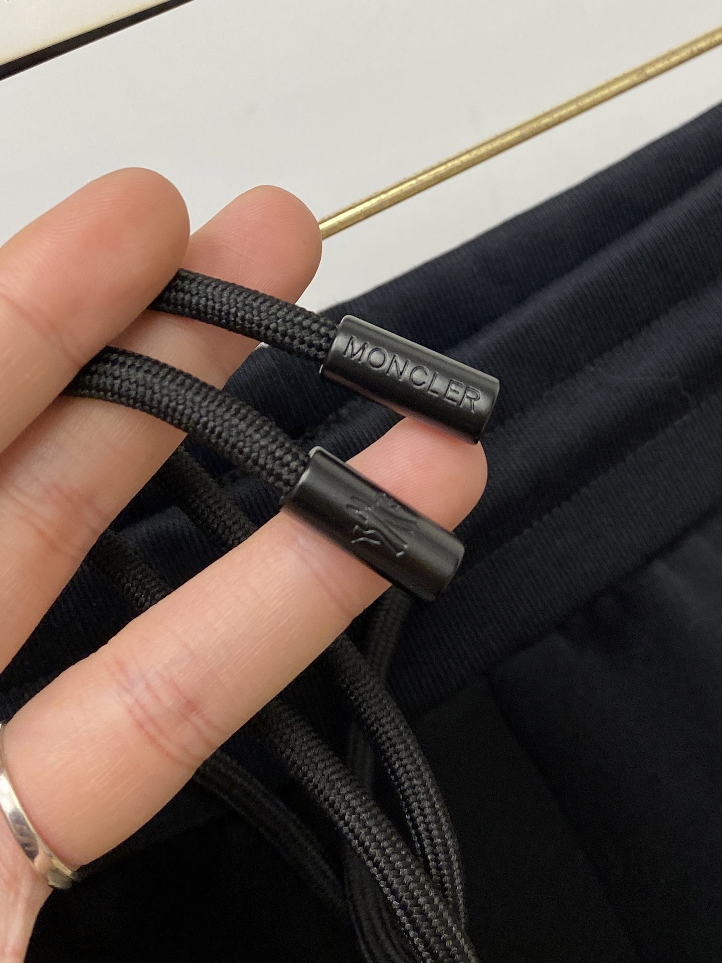 蒙口、2025爆款休闲裤 高弹显瘦必爆简约百搭爆款，做工精细，每一针都看得到用心，超多明星网红最爱 拉长