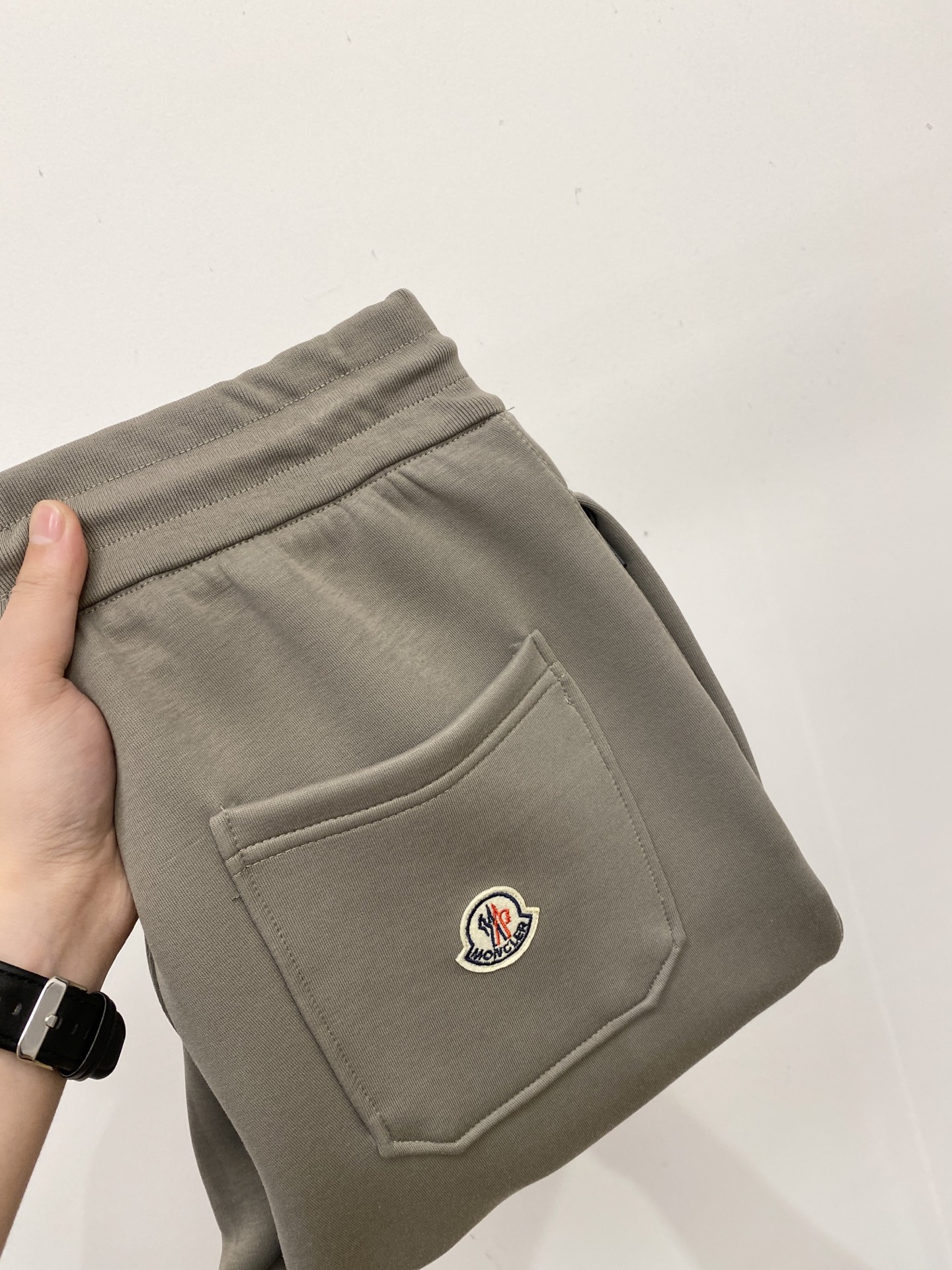 蒙口、2025爆款休闲裤 高弹显瘦必爆简约百搭爆款，做工精细，每一针都看得到用心，超多明星网红最爱 拉长