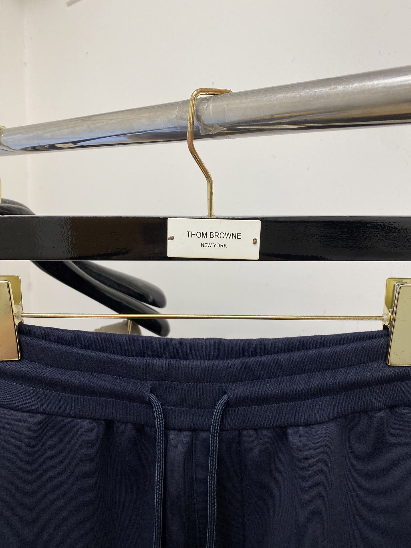 蒙口、2025爆款休闲裤 高弹显瘦必爆简约百搭爆款，做工精细，每一针都看得到用心，超多明星网红最爱 拉长