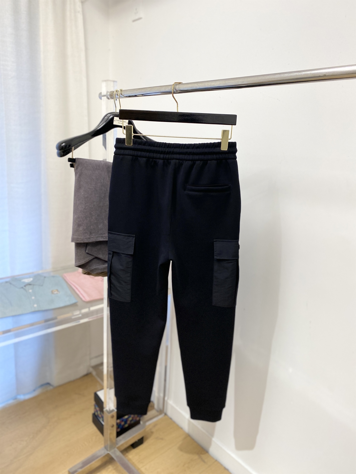 普拉达、2025爆款休闲裤 高弹显瘦必爆简约百搭爆款，做工精细，每一针都看得到用心，超多明星网红最爱 拉