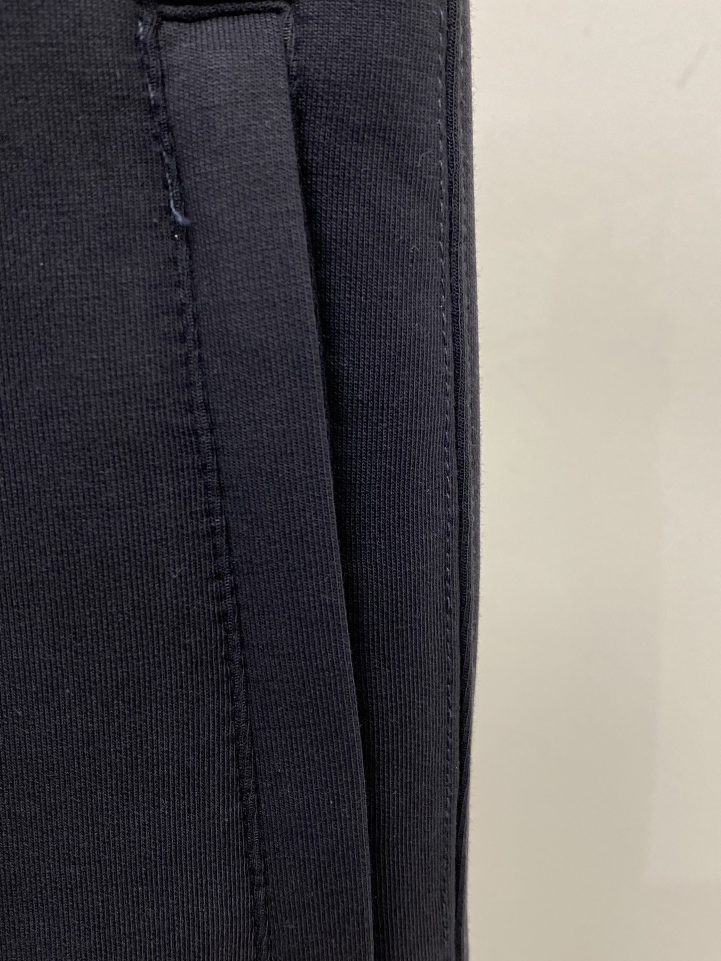 普拉达、2025爆款休闲裤 高弹显瘦必爆简约百搭爆款，做工精细，每一针都看得到用心，超多明星网红最爱 拉