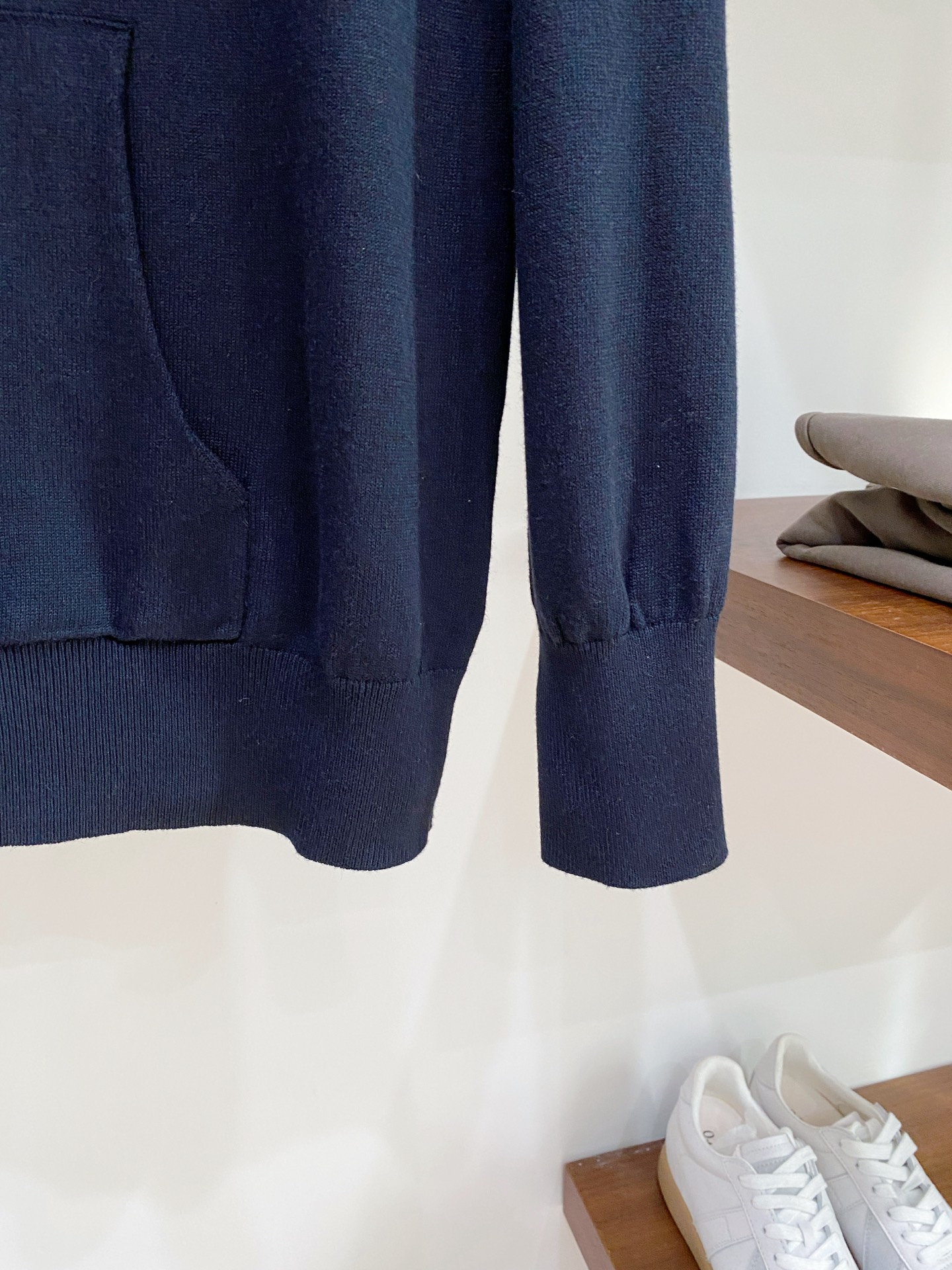 lP🆕、2025新品羊毛衣 具有手感细腻柔软，可直接与肌肤接触，让暖心的纱线变化出细腻的质感，顶级工艺极