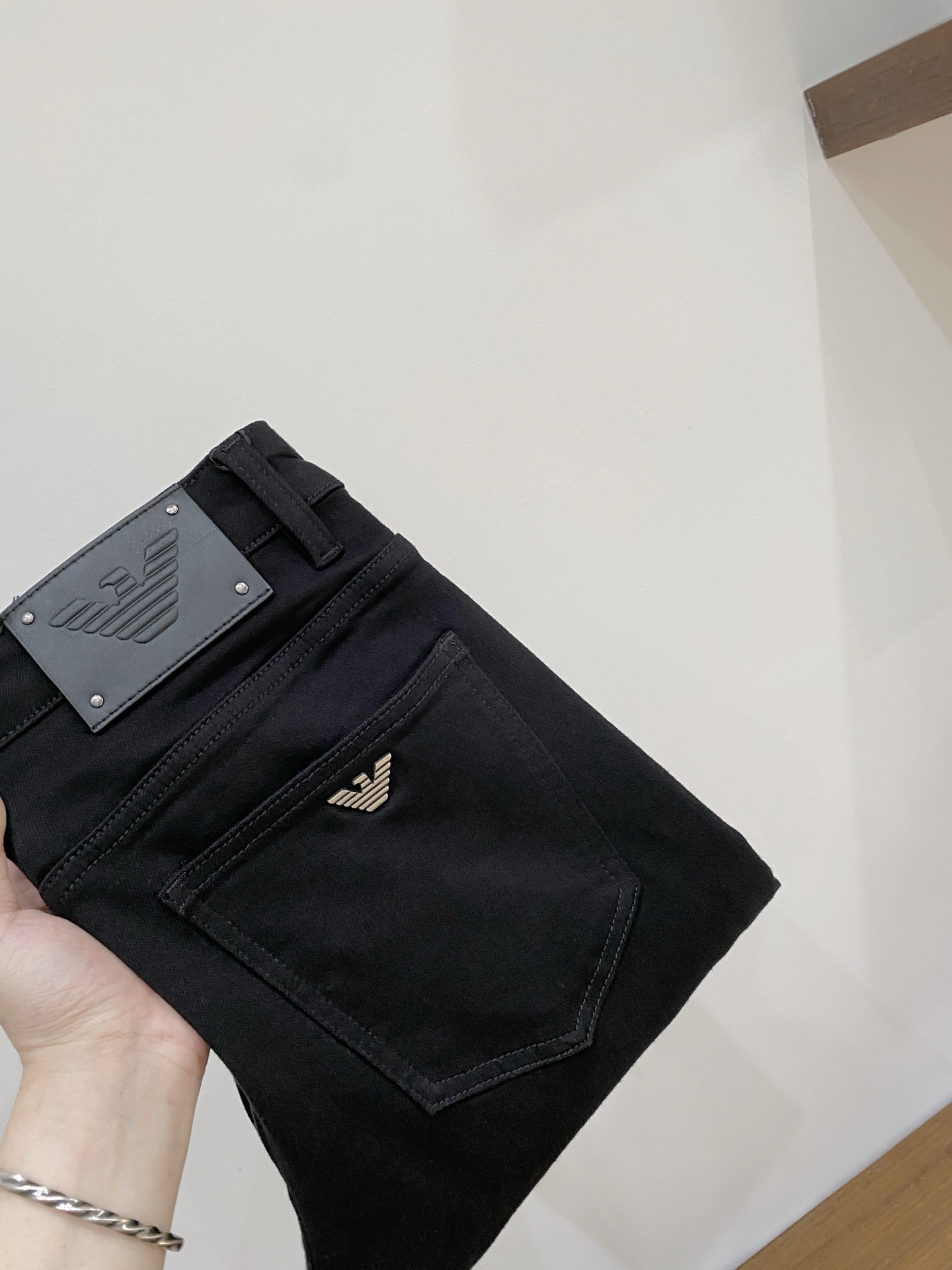 阿玛尼、 2025最新品，专柜同步有售，原单狠货，水洗休闲牛仔裤，进口原版水洗弹力面料，舒适有弹性，原版