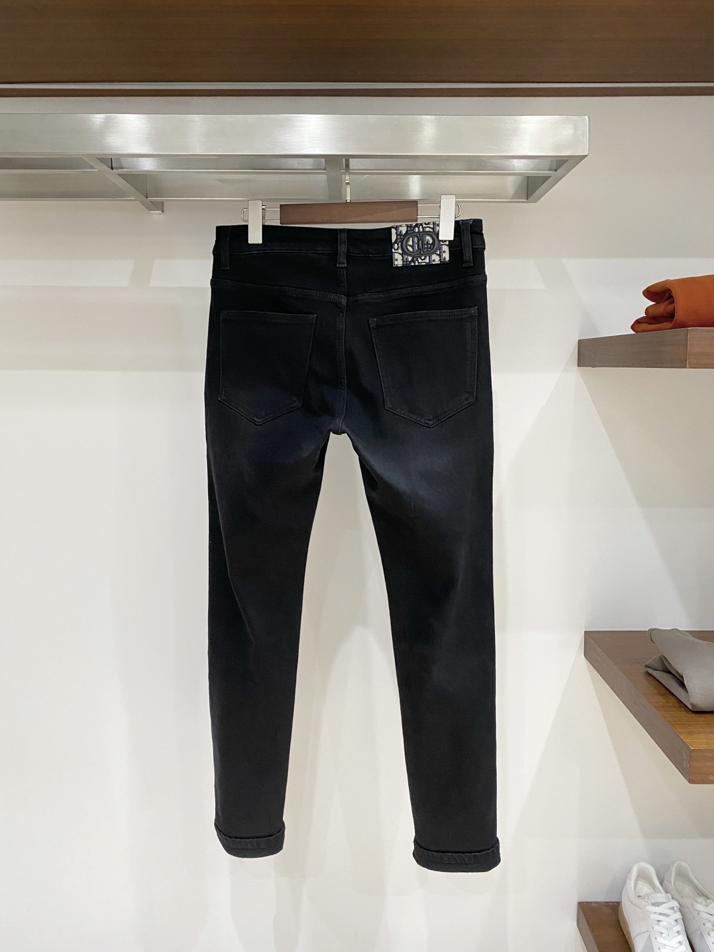 迪奥、 2025最新品，专柜同步有售，原单狠货，水洗休闲牛仔裤，进口原版水洗弹力面料，舒适有弹性，原版五