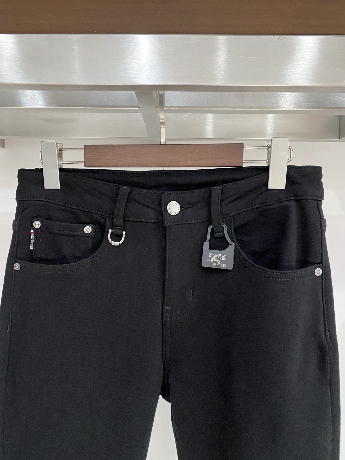 蒙口、 2025最新品，专柜同步有售，原单狠货，水洗休闲牛仔裤，进口原版水洗弹力面料，舒适有弹性，原版五