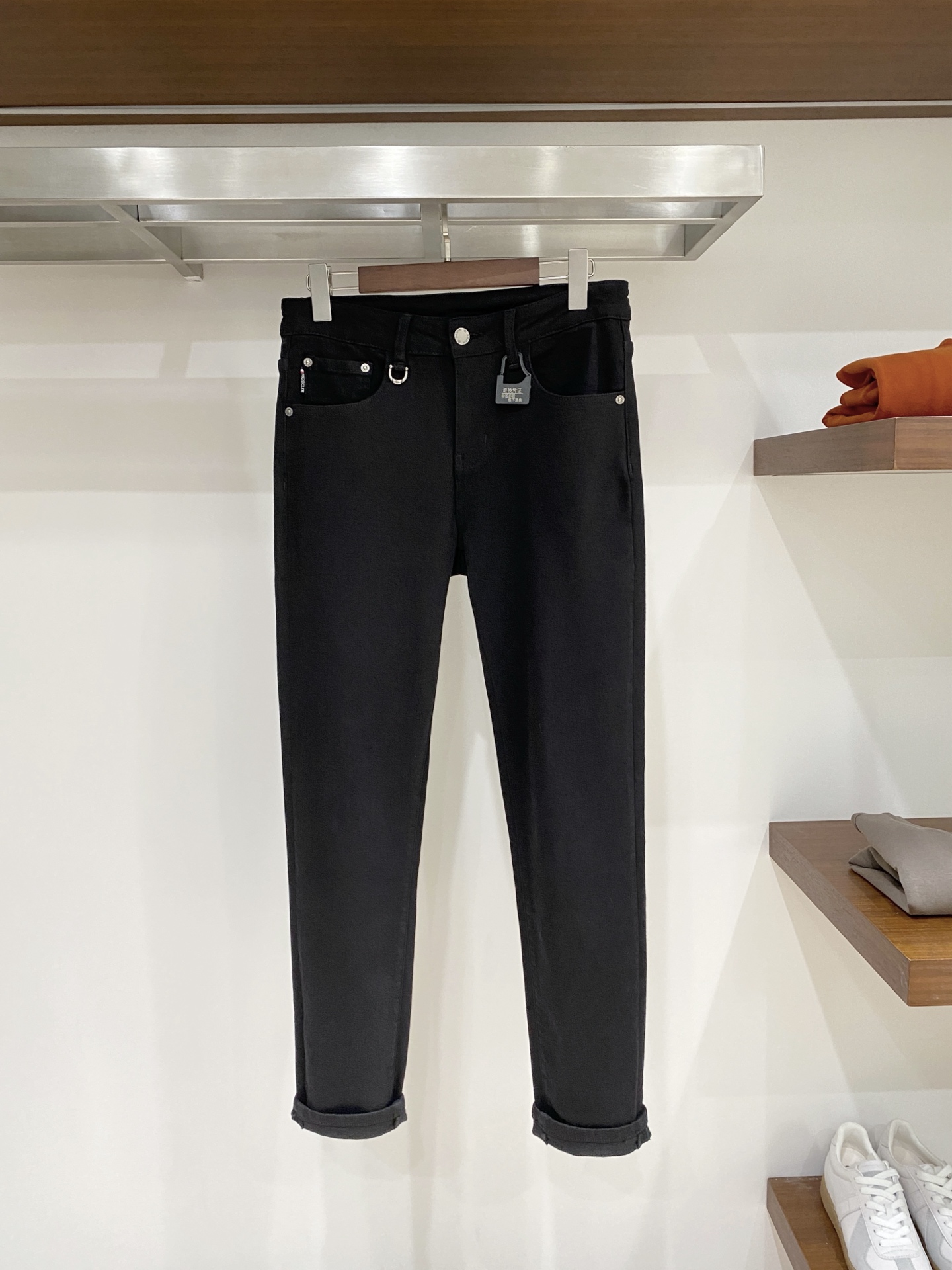 蒙口、 2025最新品，专柜同步有售，原单狠货，水洗休闲牛仔裤，进口原版水洗弹力面料，舒适有弹性，原版五