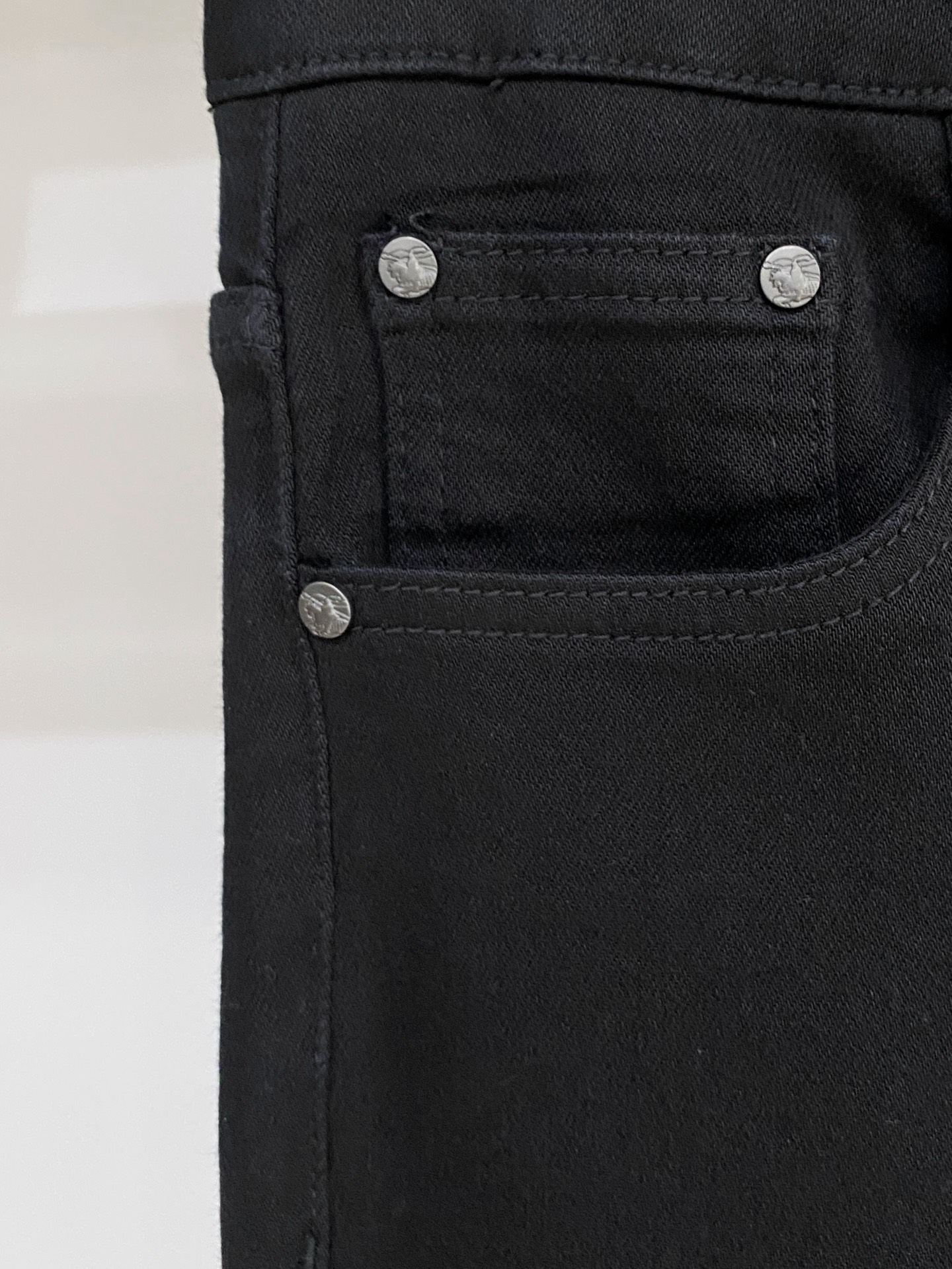 巴宝莉、 2025最新品，专柜同步有售，原单狠货，水洗休闲牛仔裤，进口原版水洗弹力面料，舒适有弹性，原版