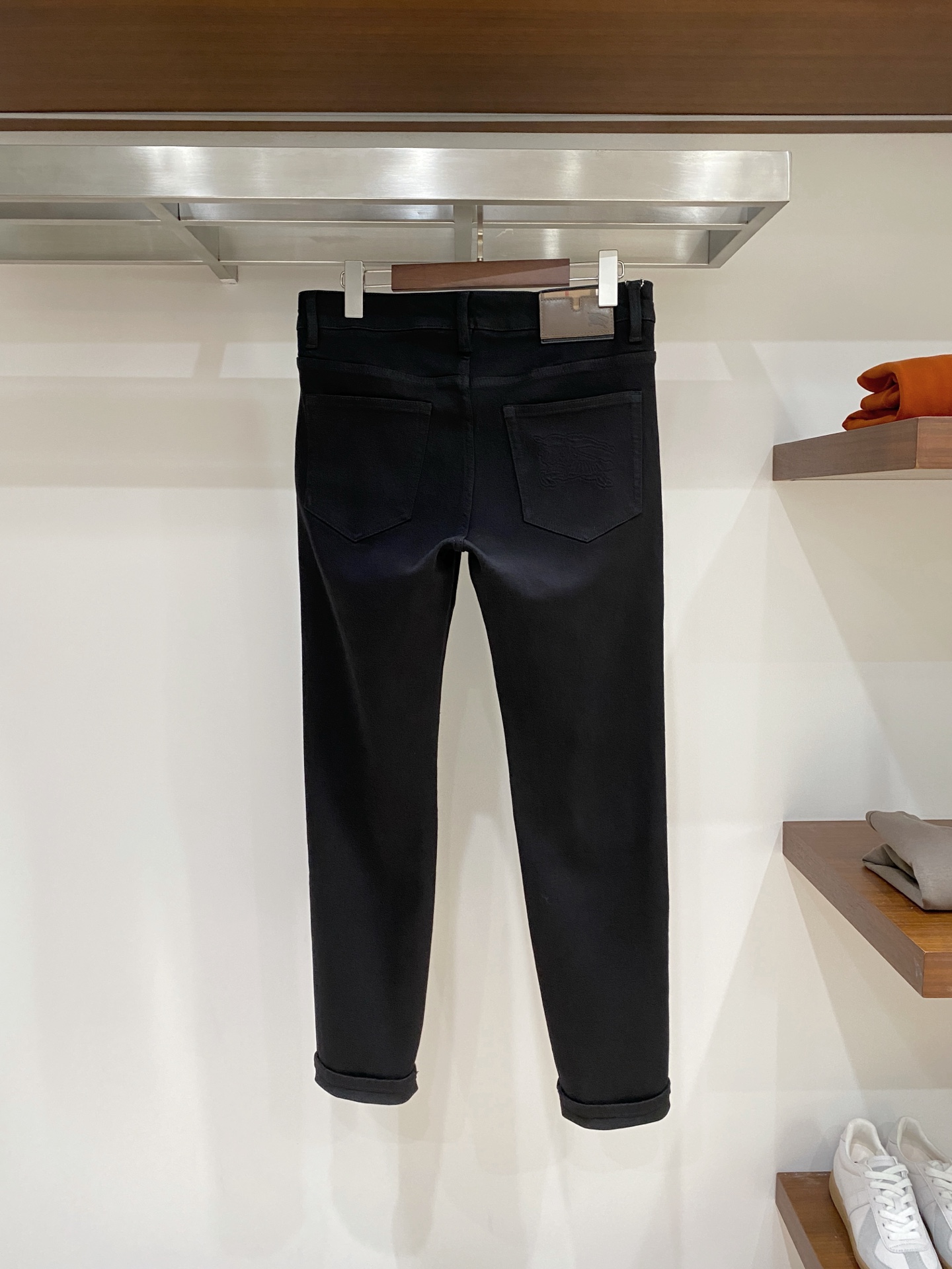 巴宝莉、 2025最新品，专柜同步有售，原单狠货，水洗休闲牛仔裤，进口原版水洗弹力面料，舒适有弹性，原版