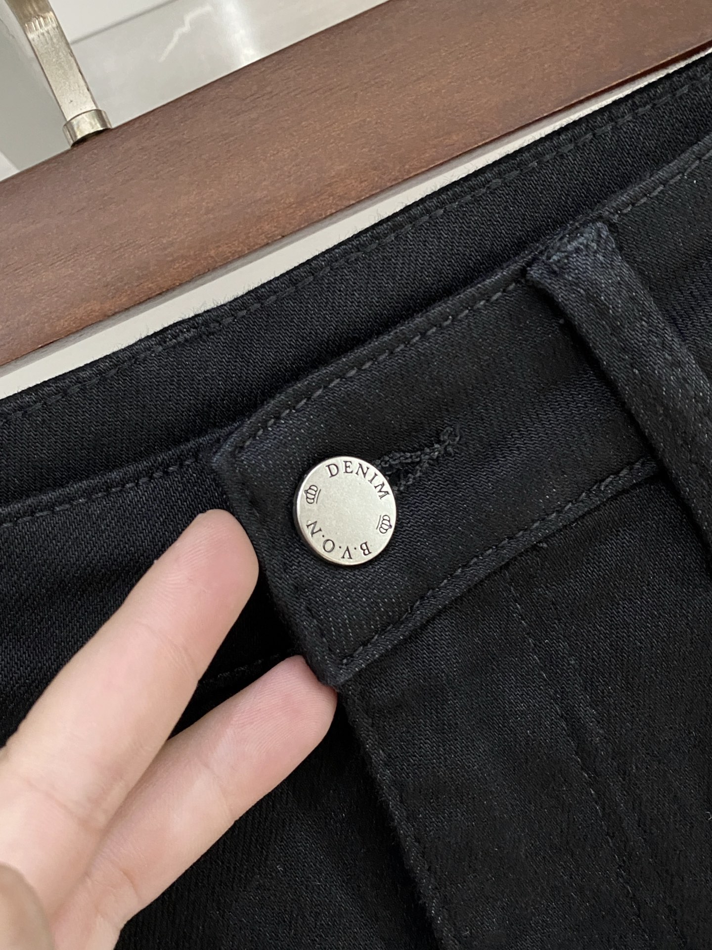 普拉达、 2025最新品，专柜同步有售，原单狠货，水洗休闲牛仔裤，进口原版水洗弹力面料，舒适有弹性，原版