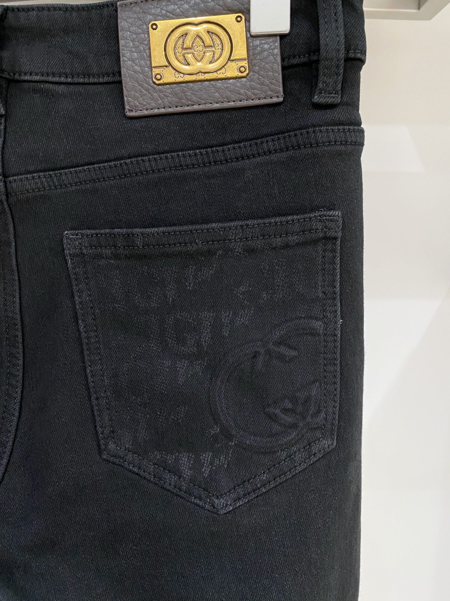 古奇、 2025最新品，专柜同步有售，原单狠货，水洗休闲牛仔裤，进口原版水洗弹力面料，舒适有弹性，原版五