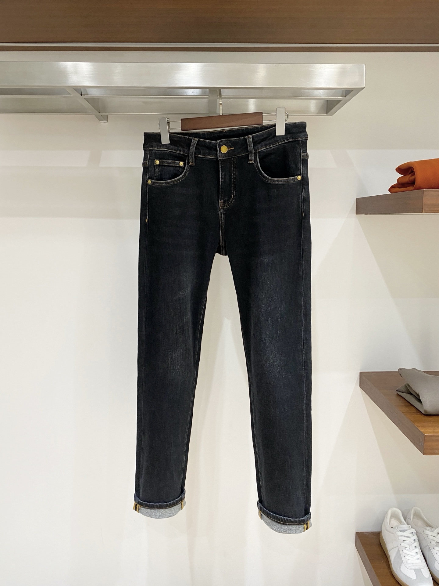 LV、 2025最新品，专柜同步有售，原单狠货，水洗休闲牛仔裤，进口原版水洗弹力面料，舒适有弹性，原版五