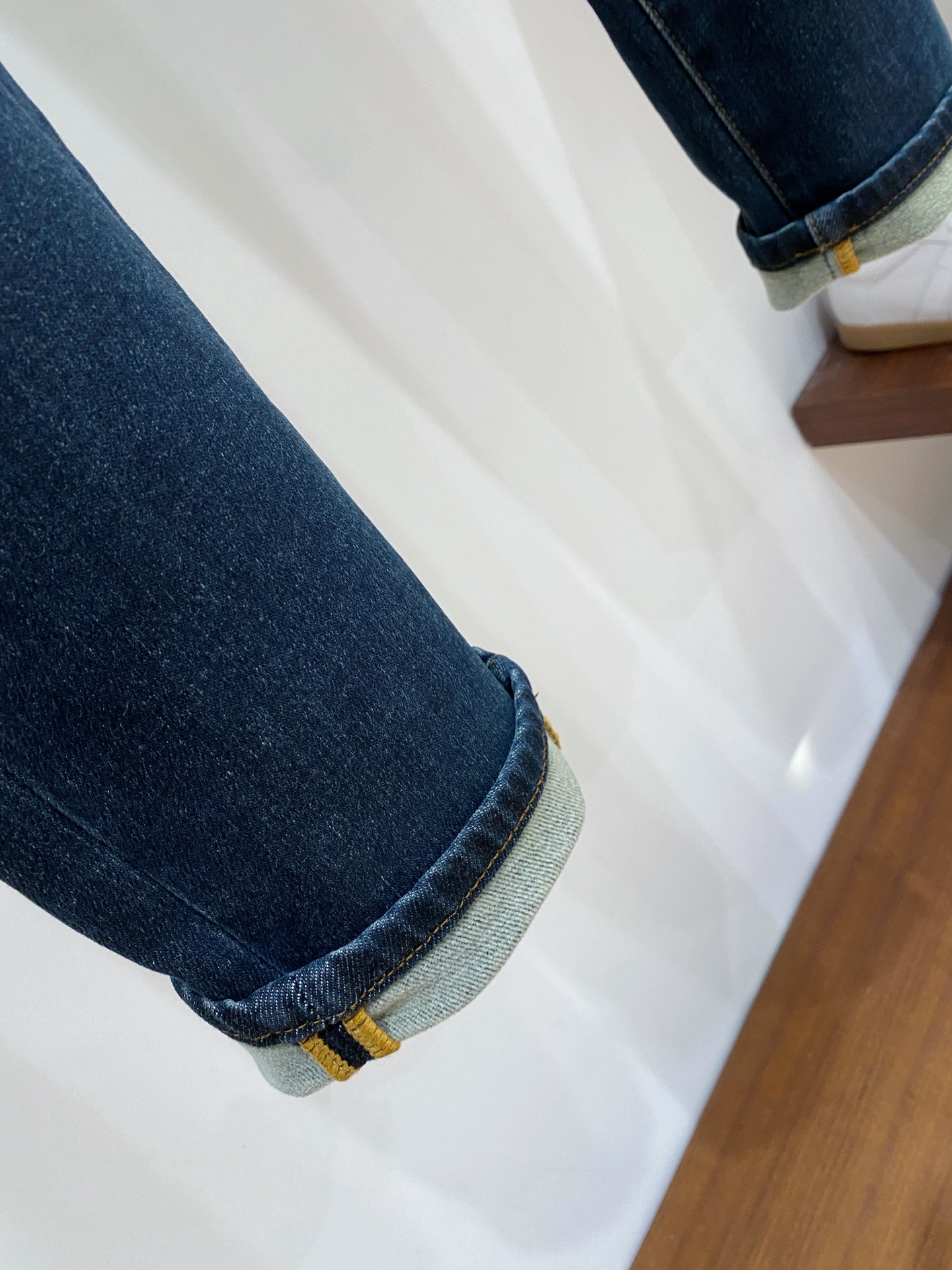 阿玛尼、 2025最新品，专柜同步有售，原单狠货，水洗休闲牛仔裤，进口原版水洗弹力面料，舒适有弹性，原版