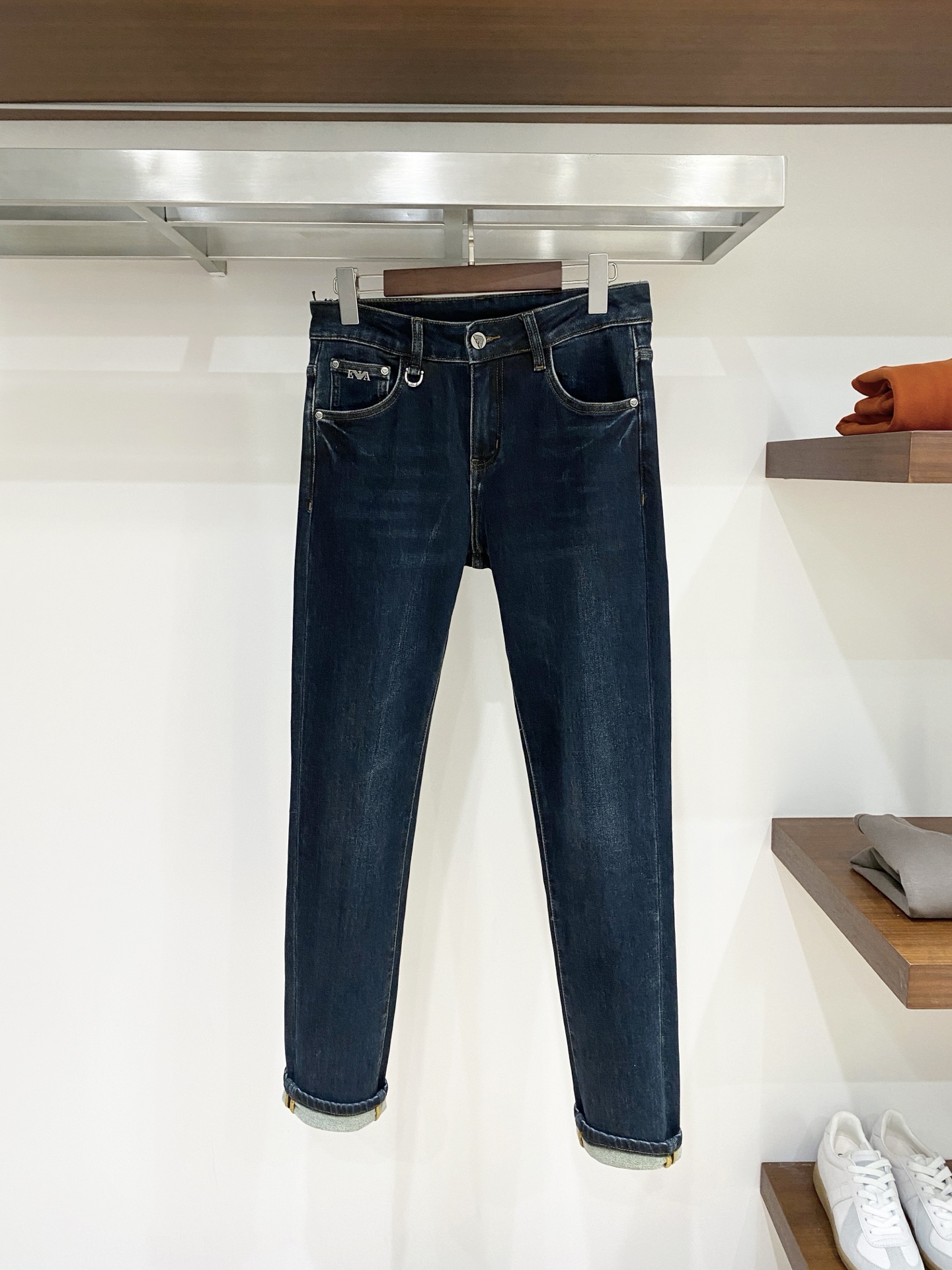阿玛尼、 2025最新品，专柜同步有售，原单狠货，水洗休闲牛仔裤，进口原版水洗弹力面料，舒适有弹性，原版