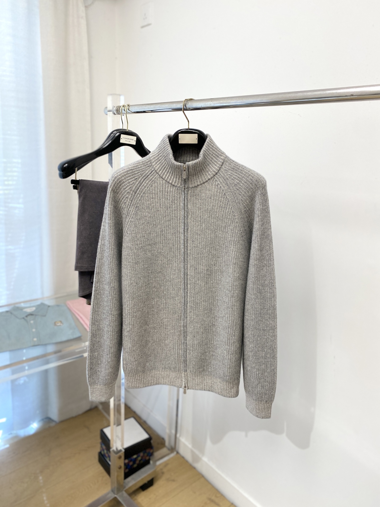 Brunello Cucinelli、2025新品羊毛衣外套 具有手感细腻柔软，可直接与肌肤接触，让暖心