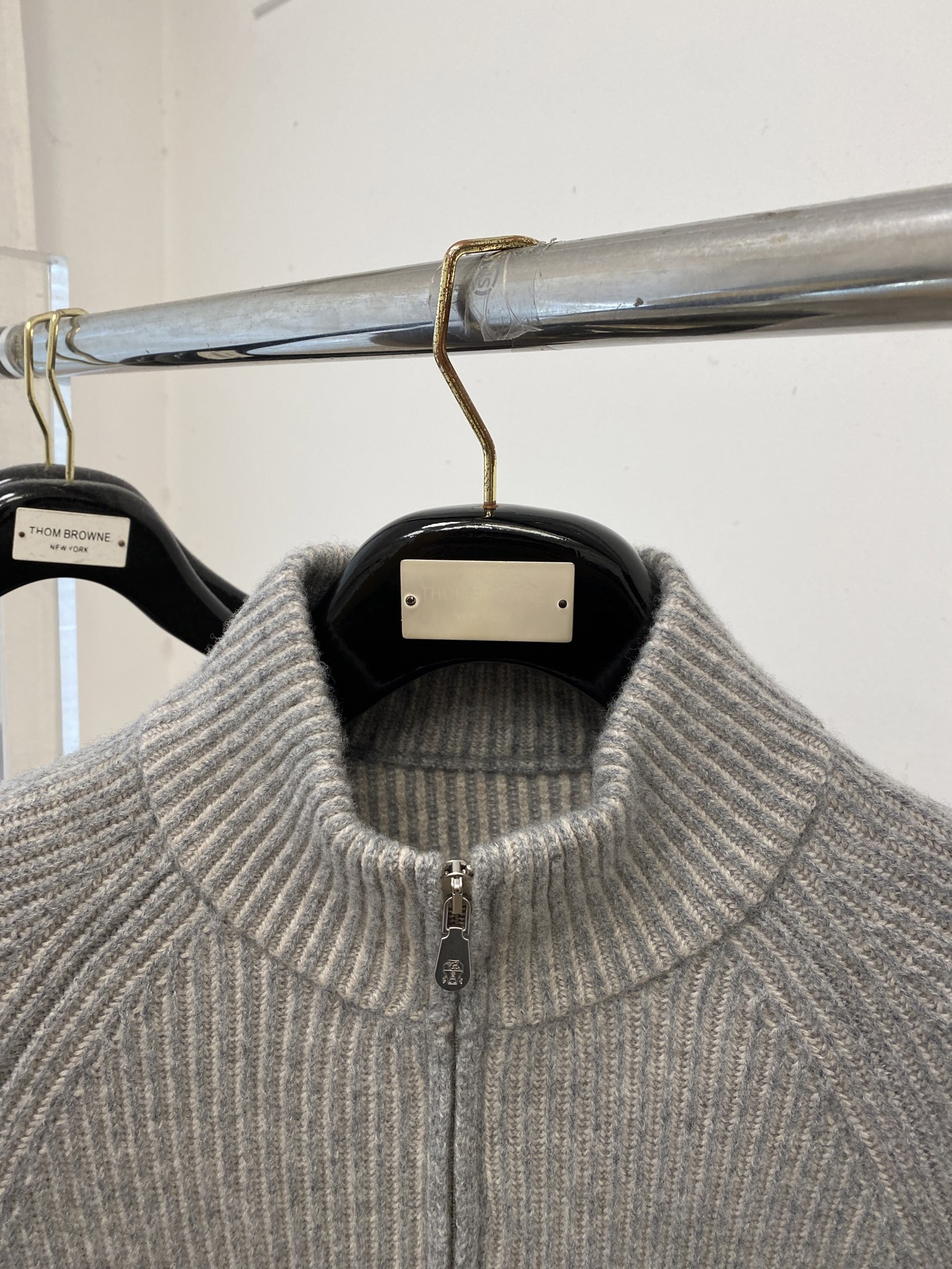 Brunello Cucinelli、2025新品羊毛衣外套 具有手感细腻柔软，可直接与肌肤接触，让暖心