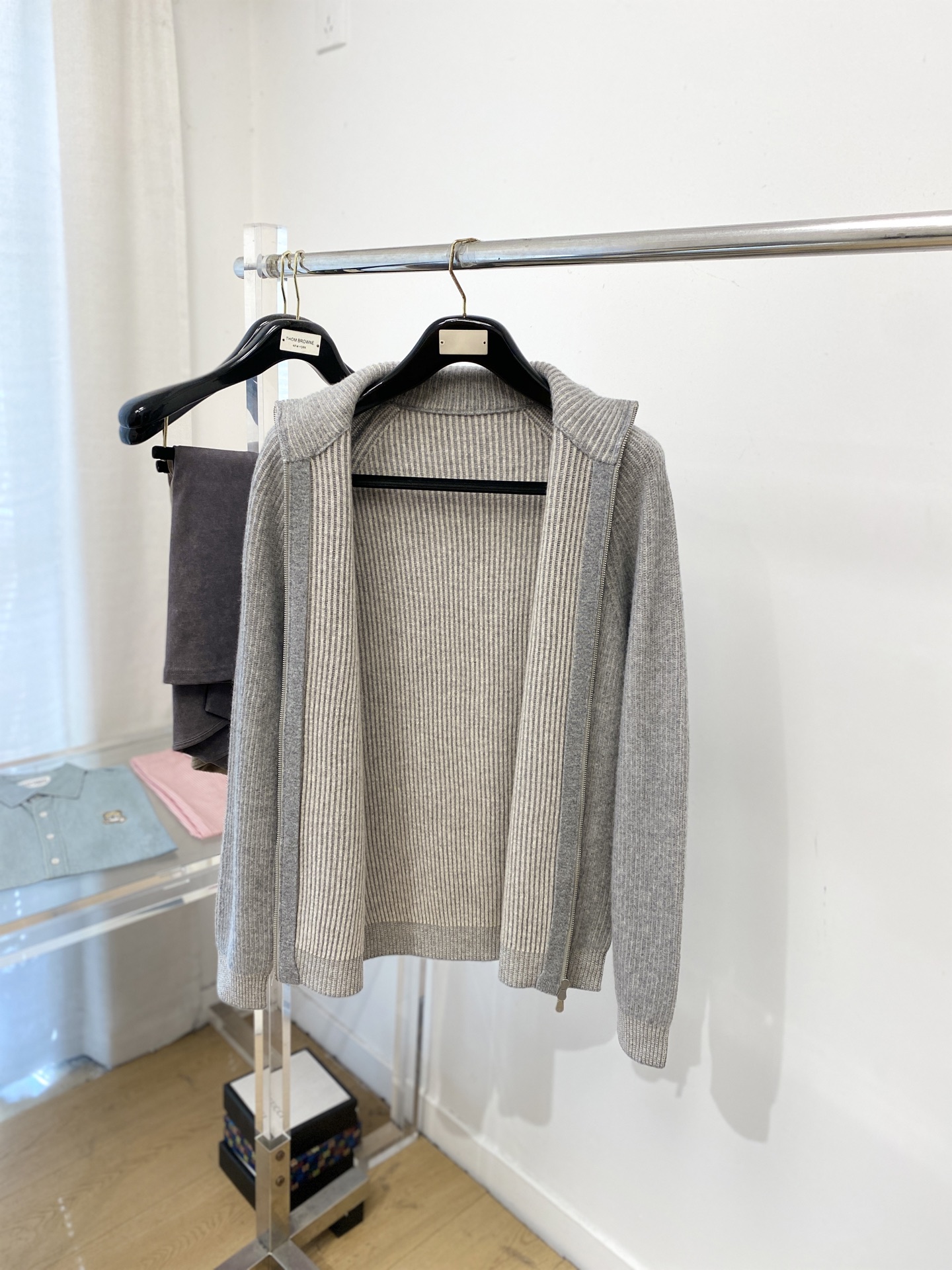 Brunello Cucinelli、2025新品羊毛衣外套 具有手感细腻柔软，可直接与肌肤接触，让暖心